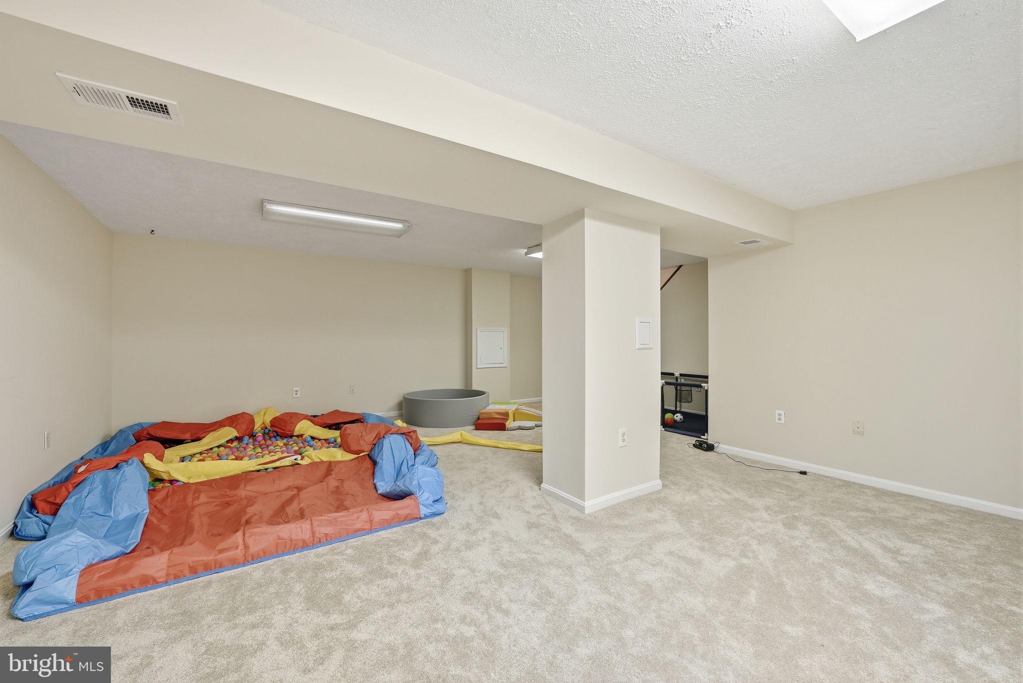CLARKS CROSSING - Residential