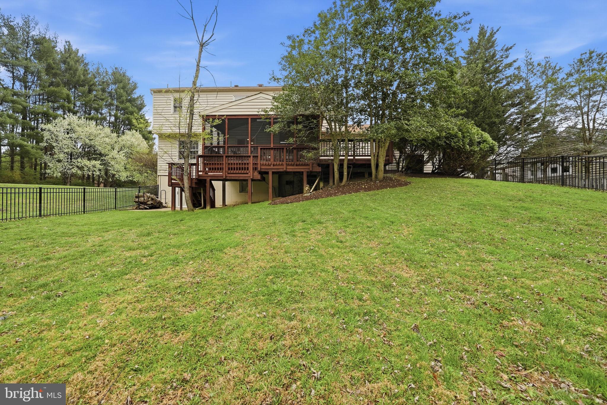 CLARKS CROSSING - Residential