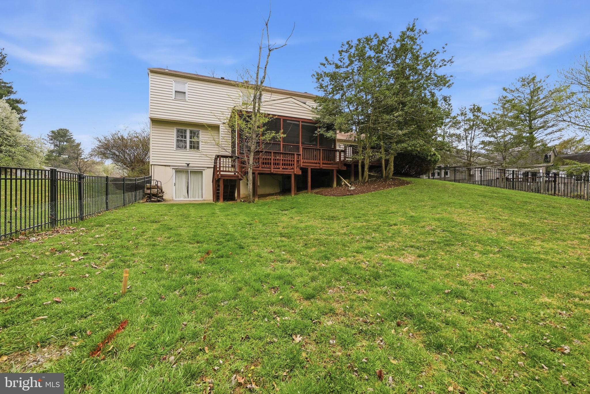 CLARKS CROSSING - Residential