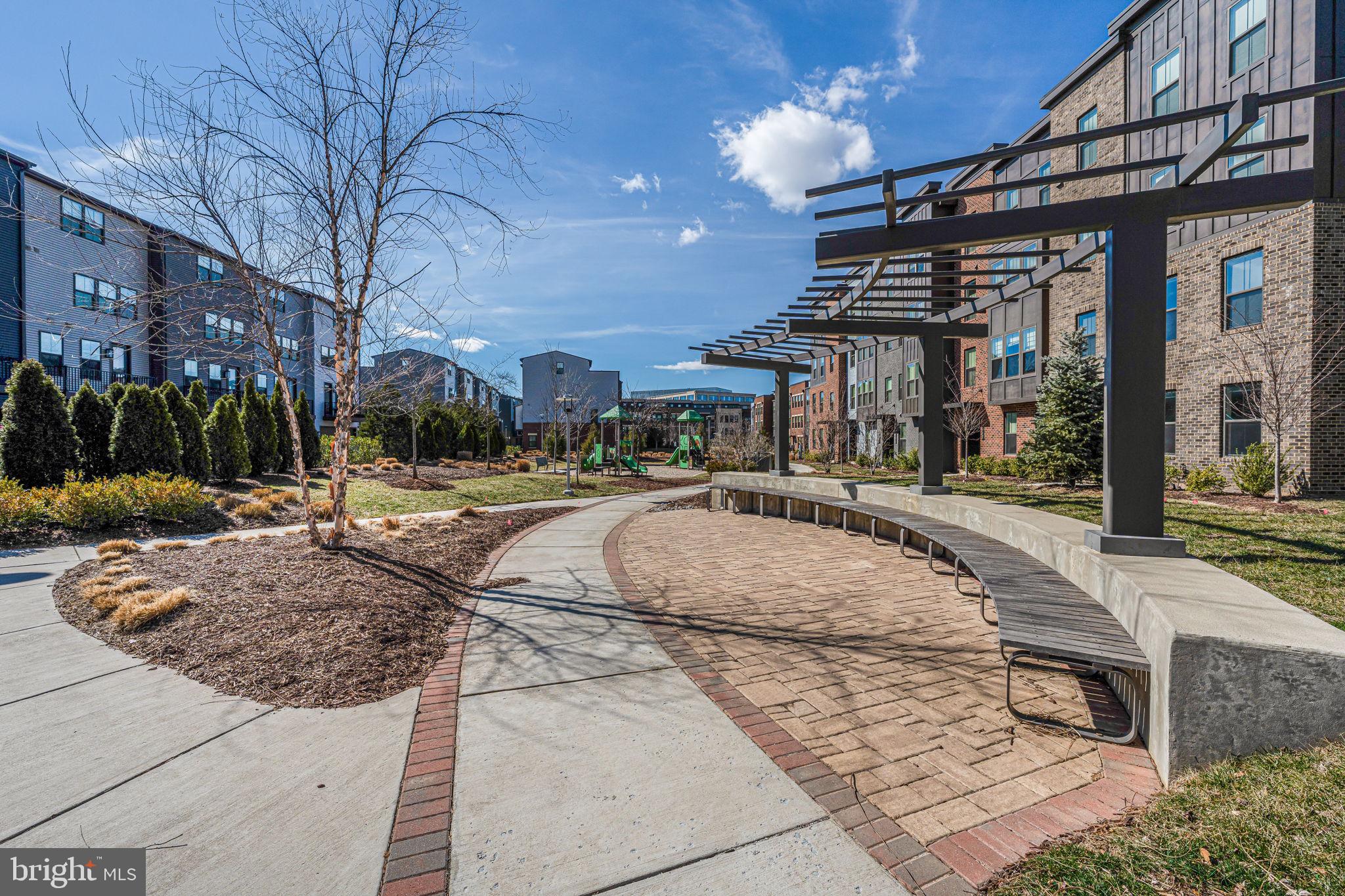 WOODLAND PARK - Residential Lease