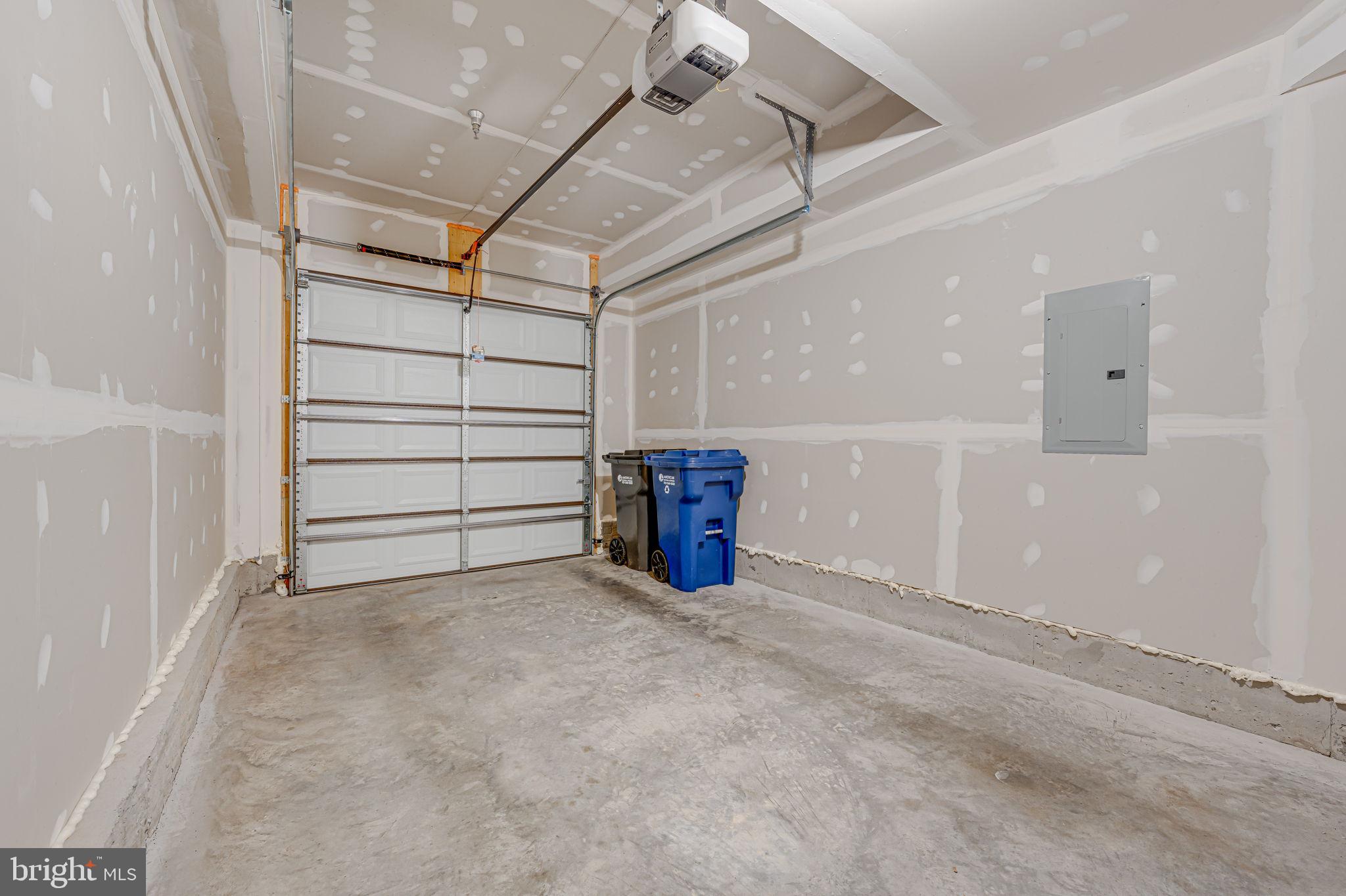 WOODLAND PARK - Residential Lease