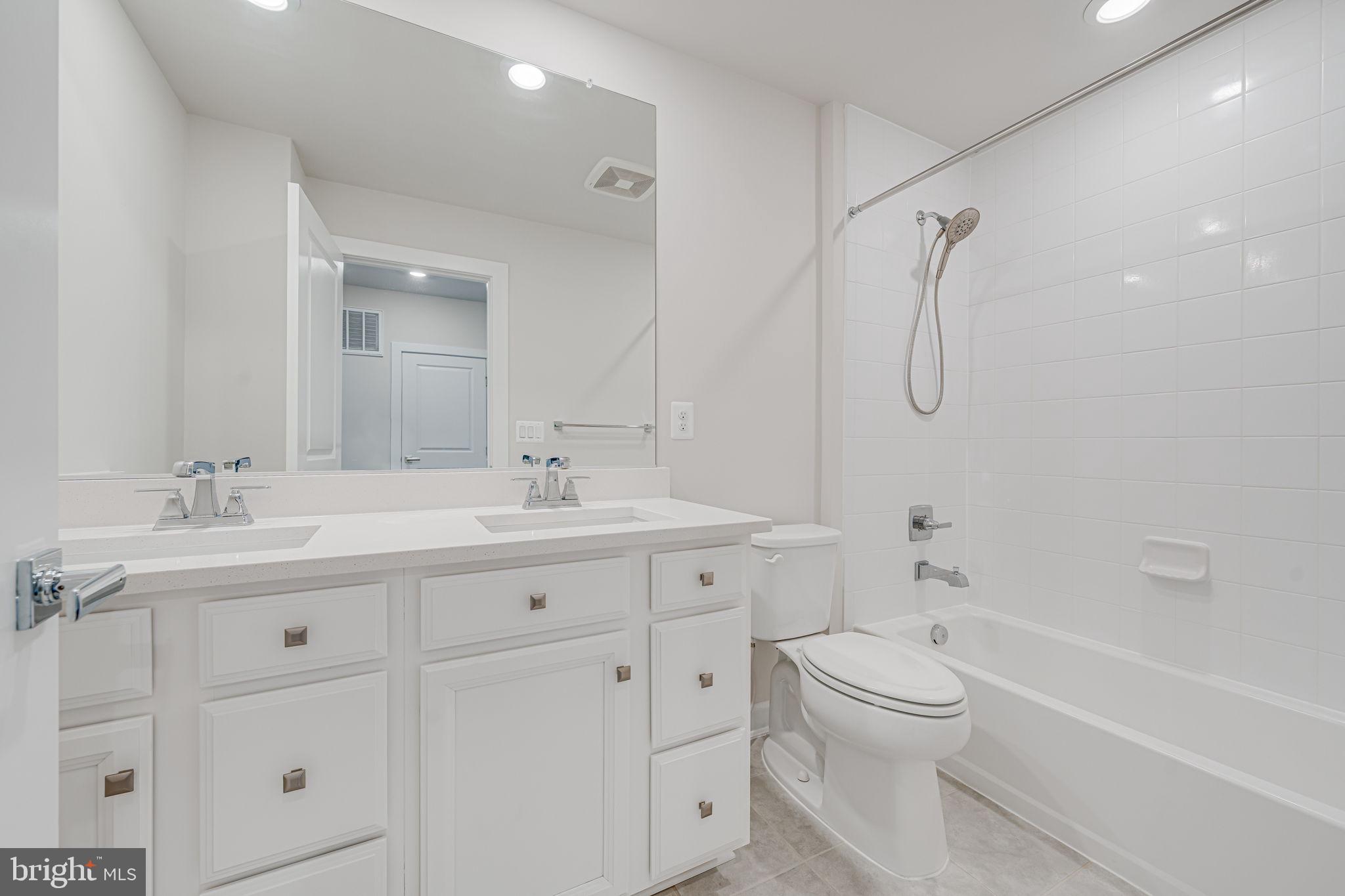 WOODLAND PARK - Residential Lease