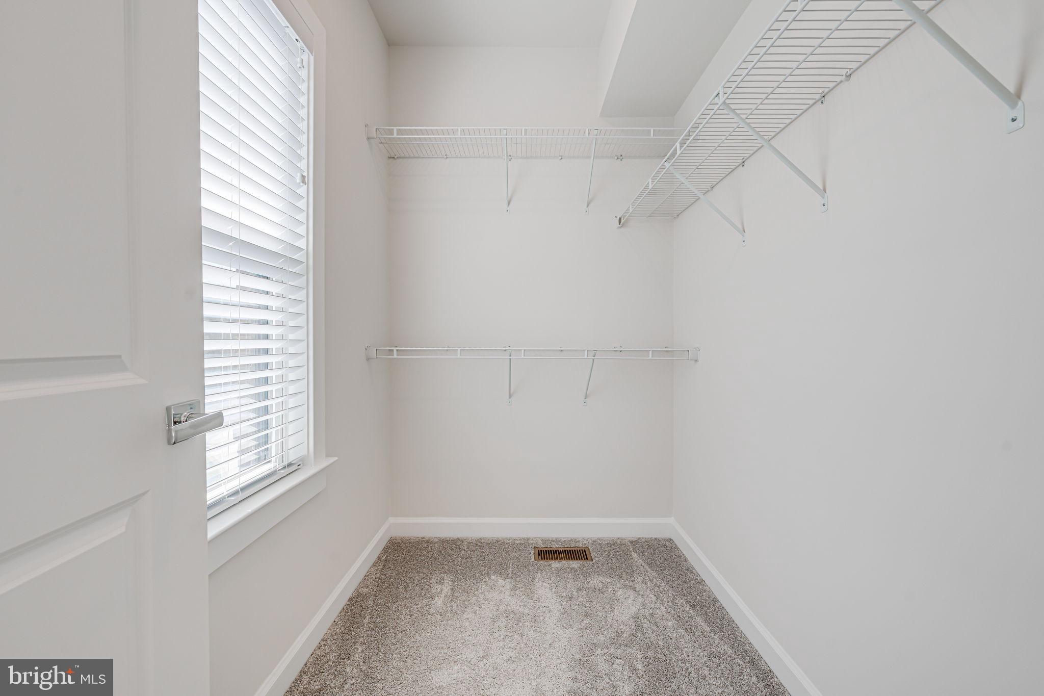 WOODLAND PARK - Residential Lease