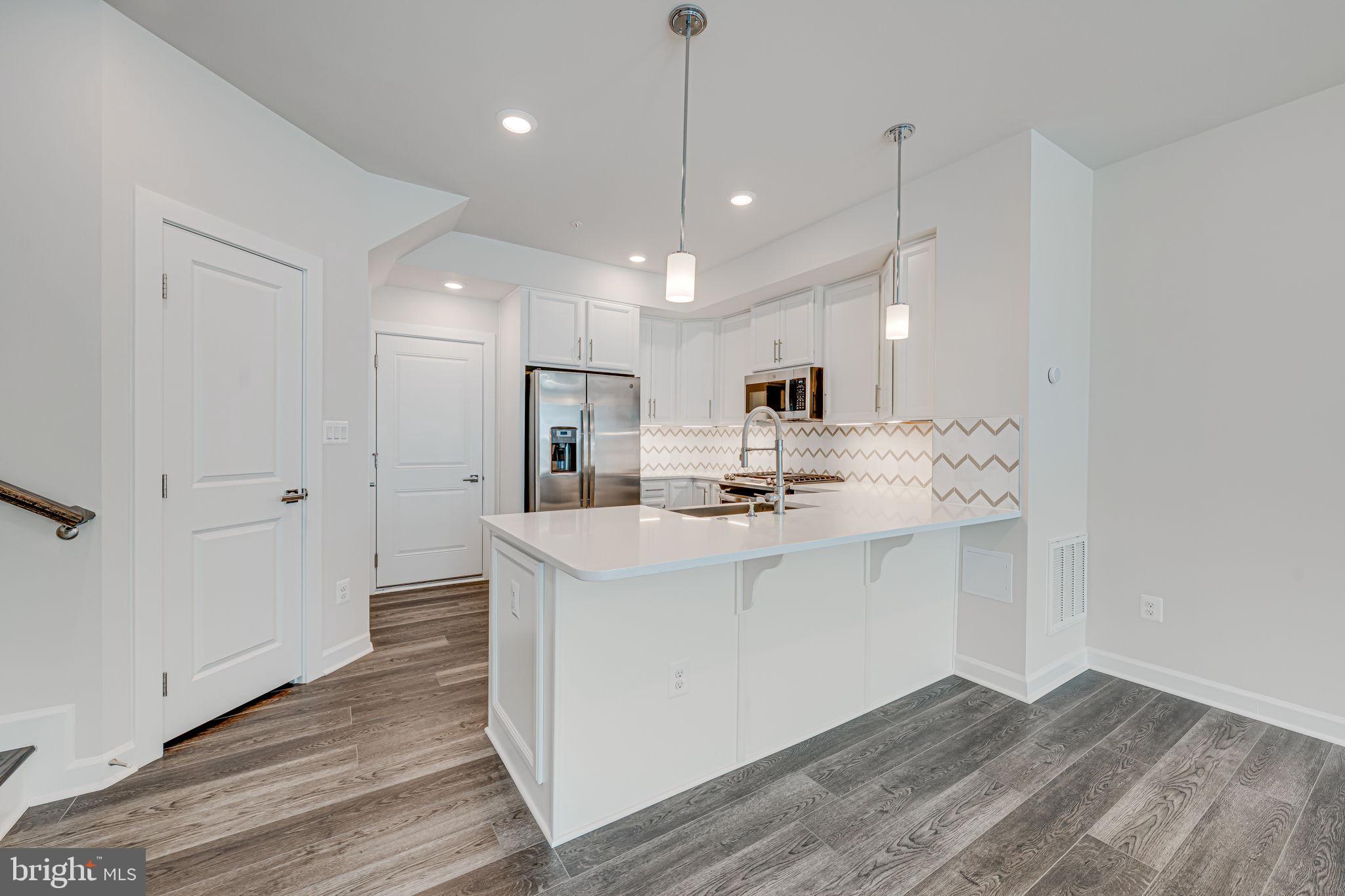 WOODLAND PARK - Residential Lease