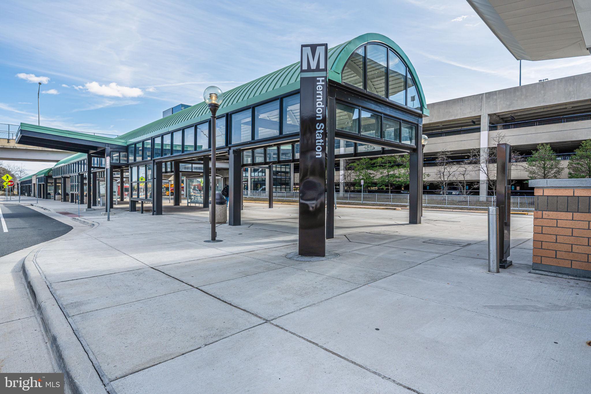 WOODLAND PARK - Residential Lease