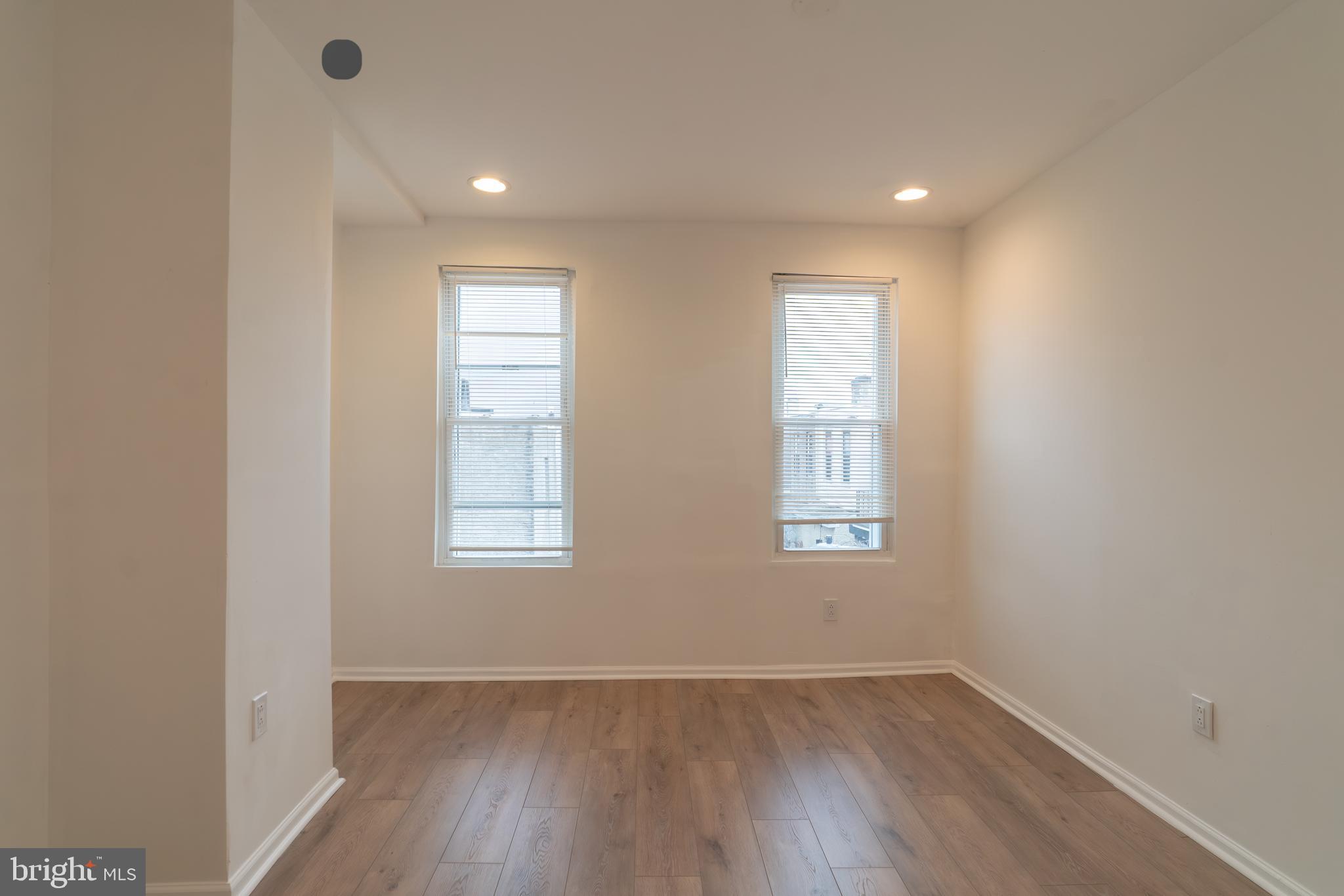 POINT BREEZE - Residential