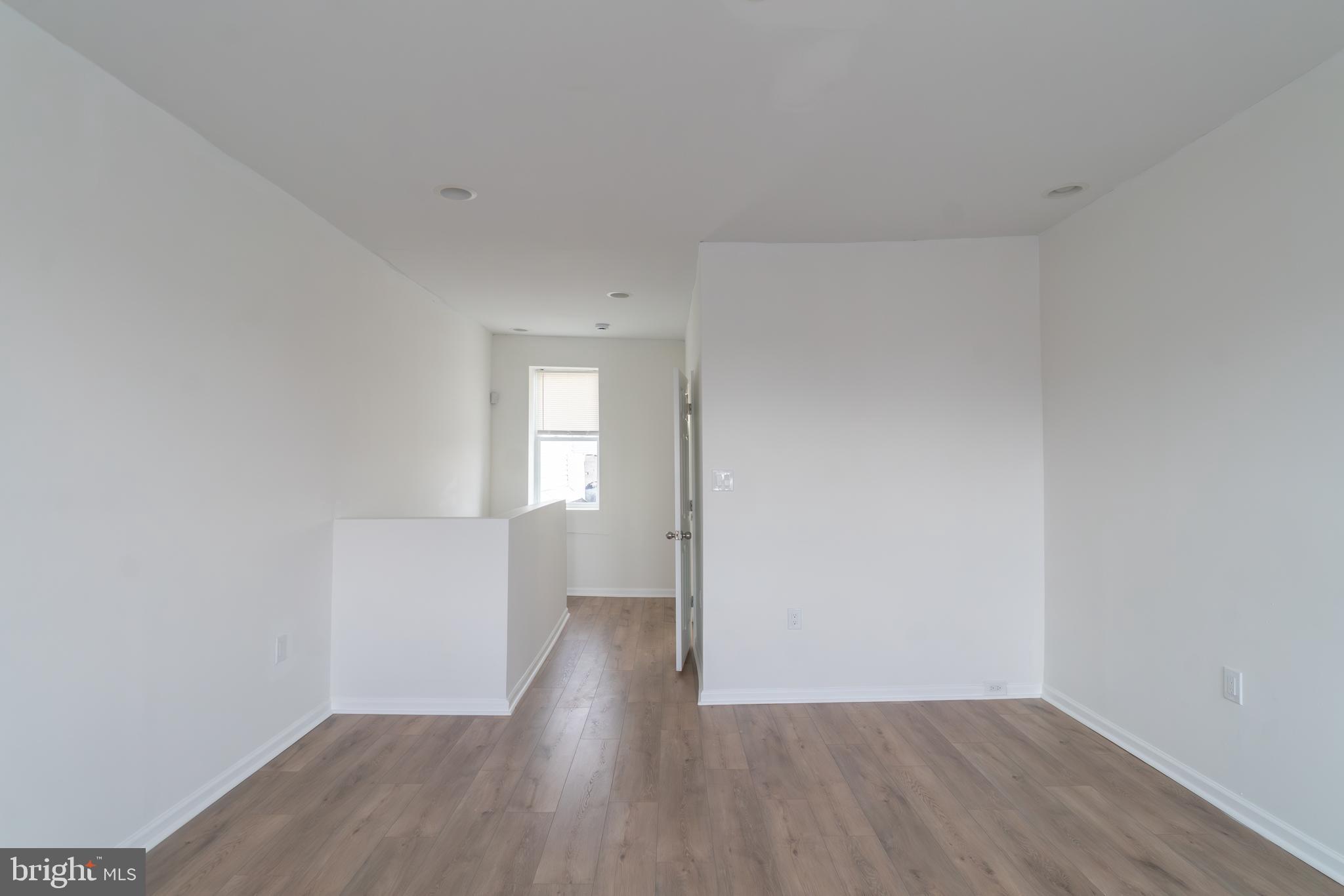 POINT BREEZE - Residential