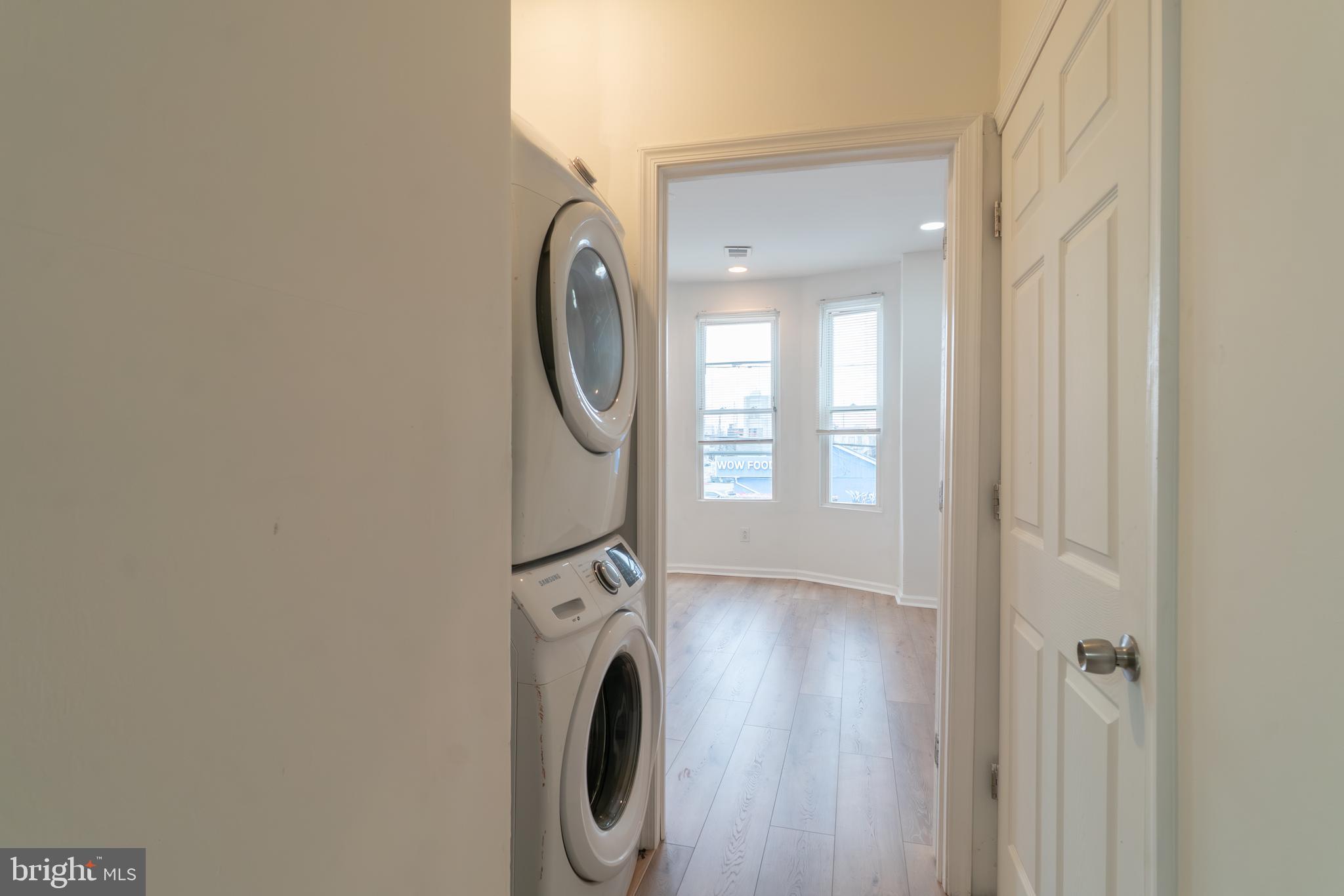 POINT BREEZE - Residential