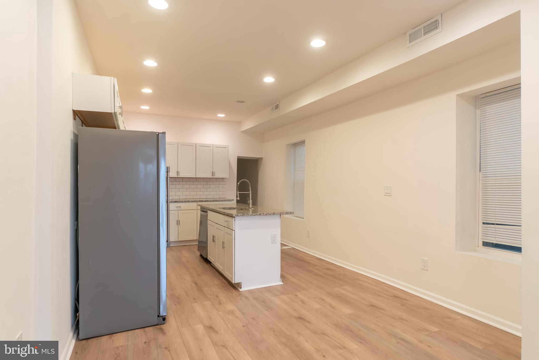 POINT BREEZE - Residential