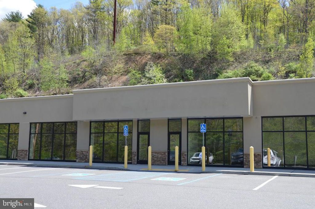 Photo of 850 Gordon Nagle Trail, POTTSVILLE, PA 17901 (MLS # PASK2015426)