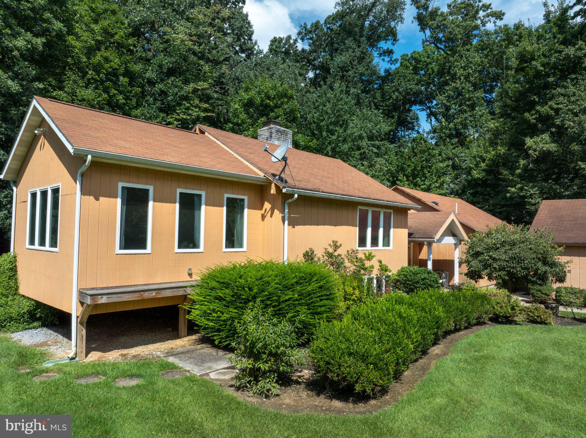 420 BREEZEWOOD DRIVE