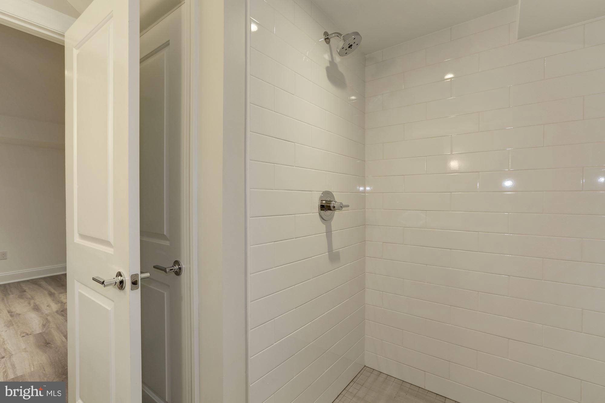 ROLLINGWOOD - Residential