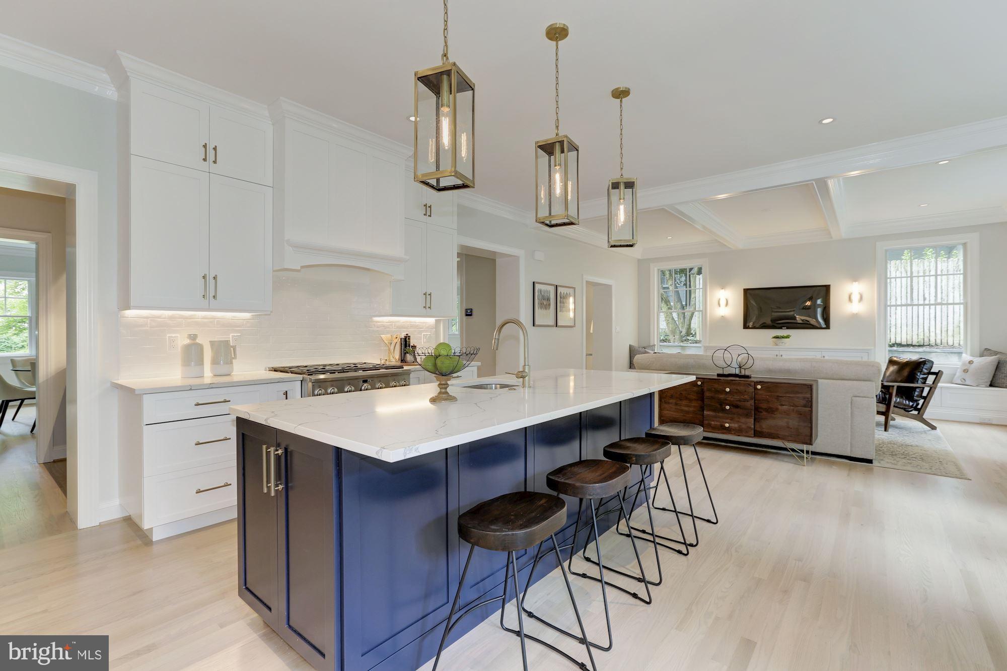 ROLLINGWOOD - Residential