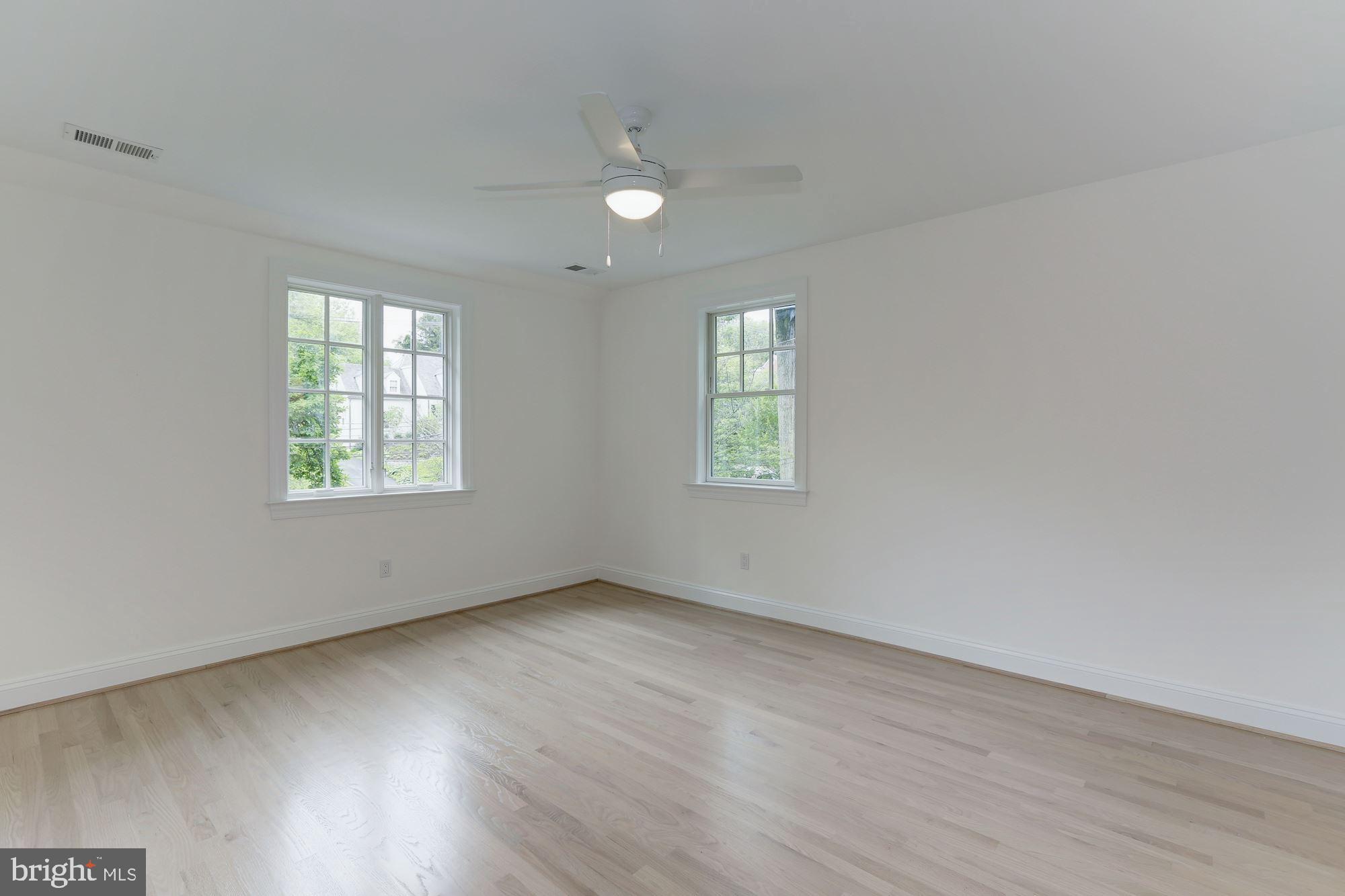 ROLLINGWOOD - Residential