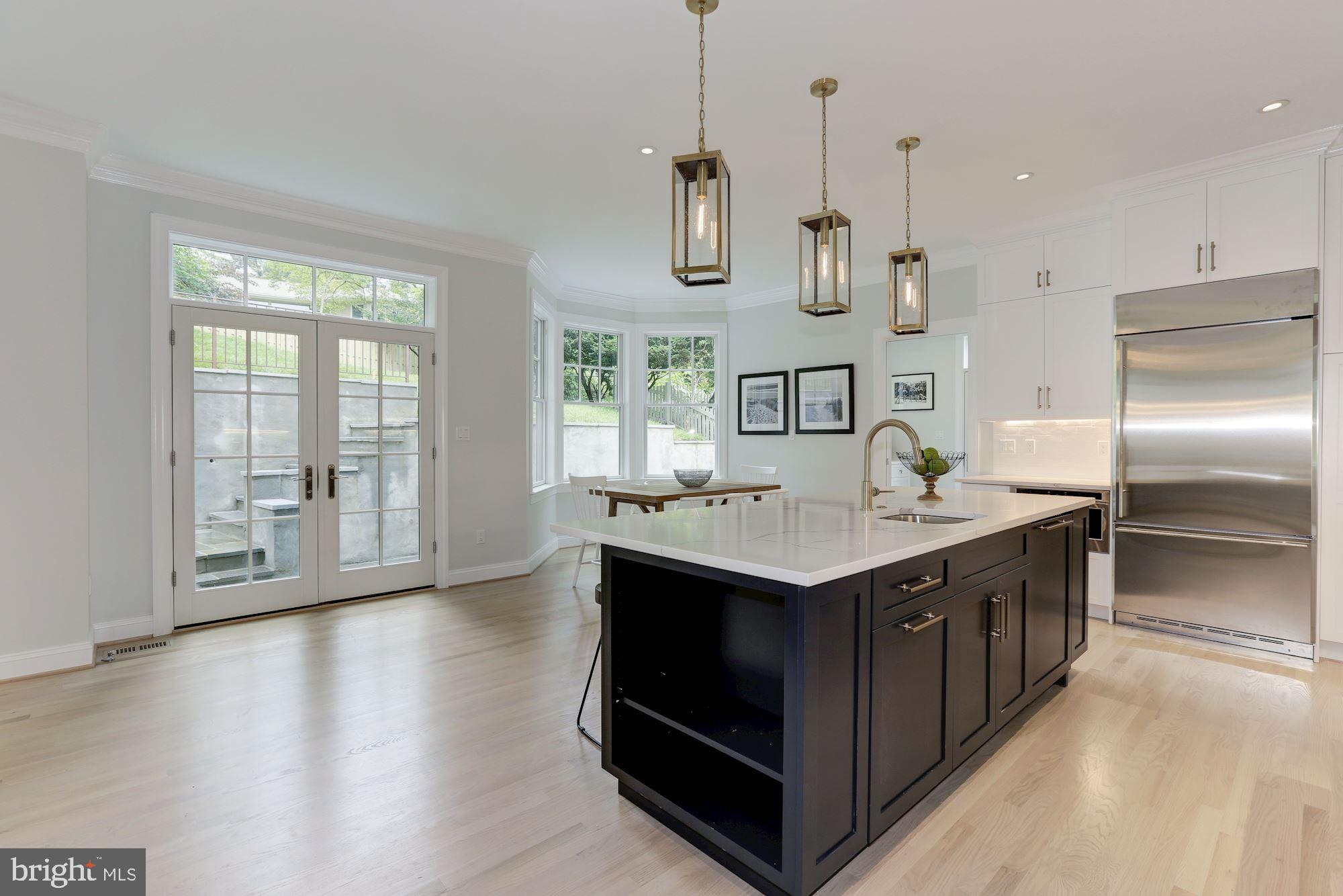 ROLLINGWOOD - Residential