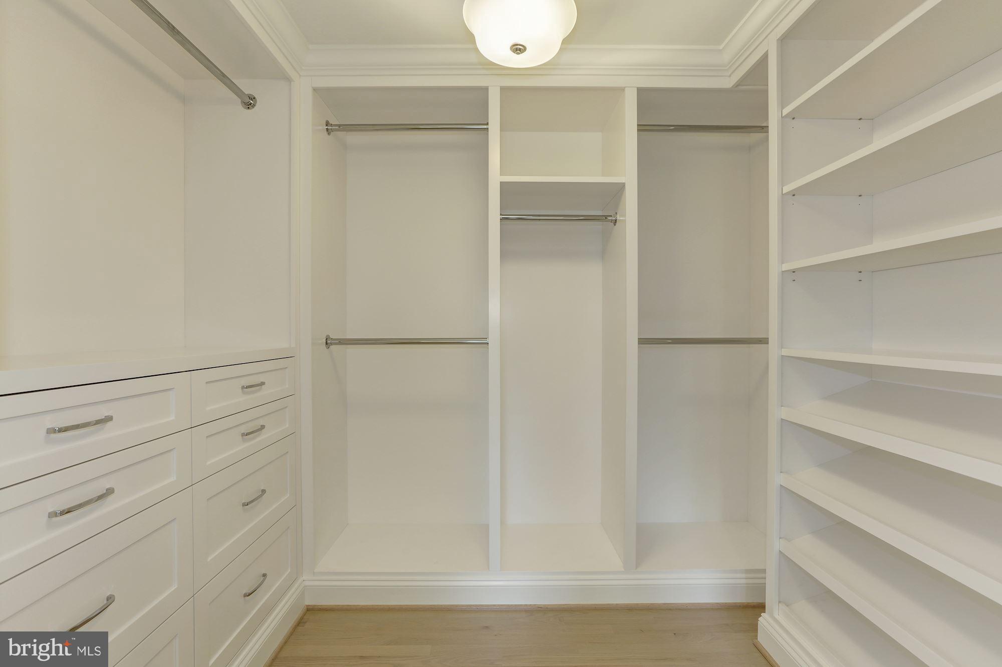 ROLLINGWOOD - Residential