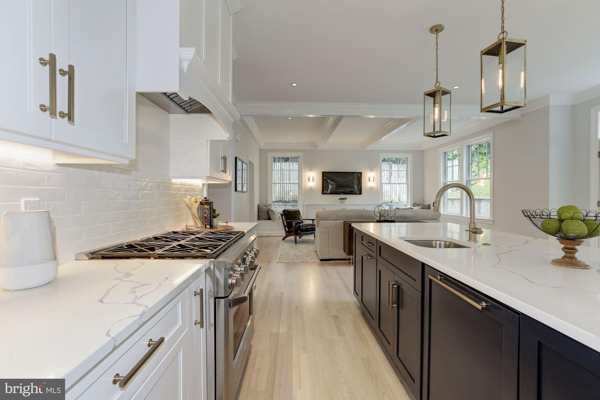 ROLLINGWOOD - Residential