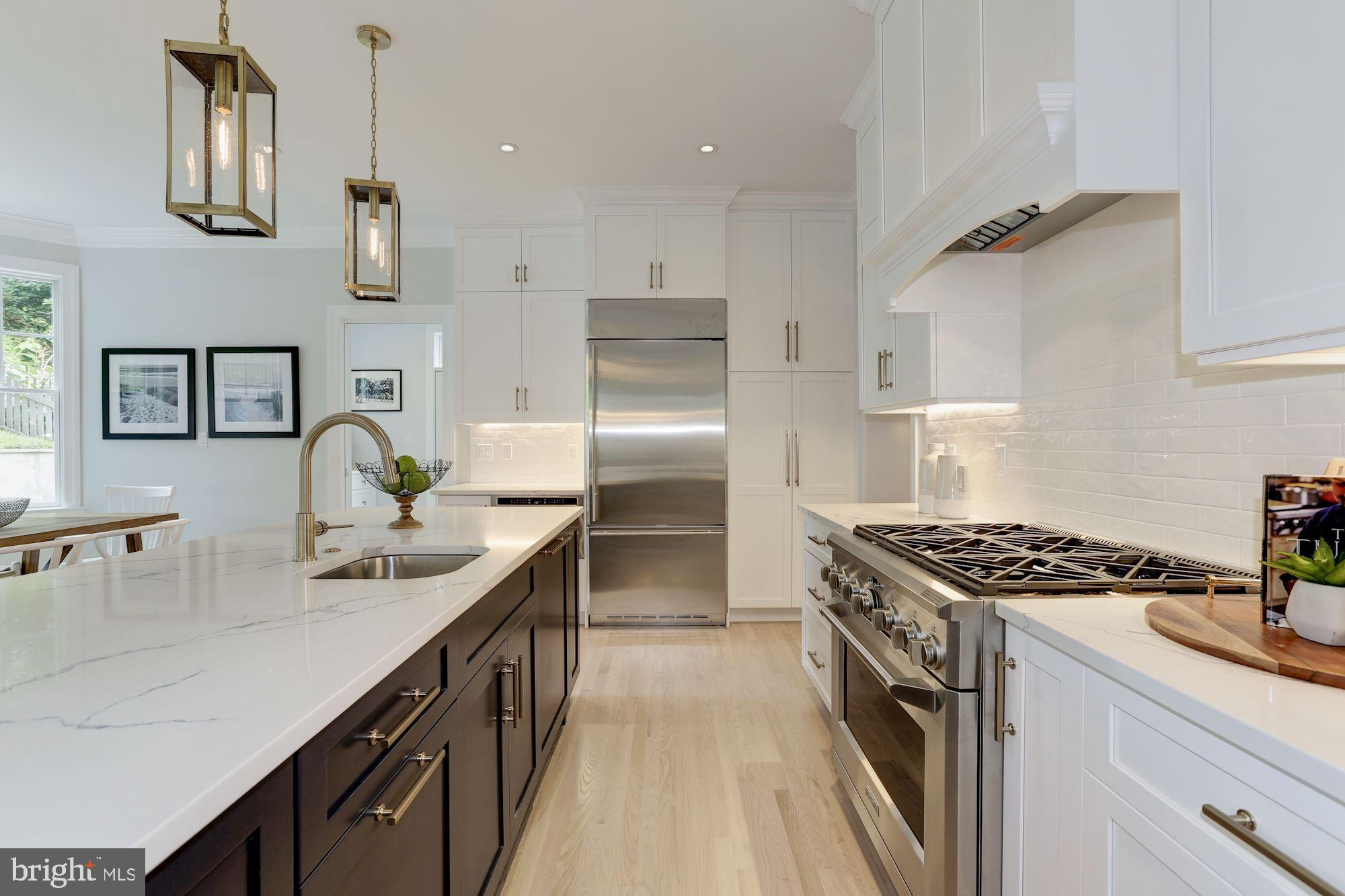 ROLLINGWOOD - Residential