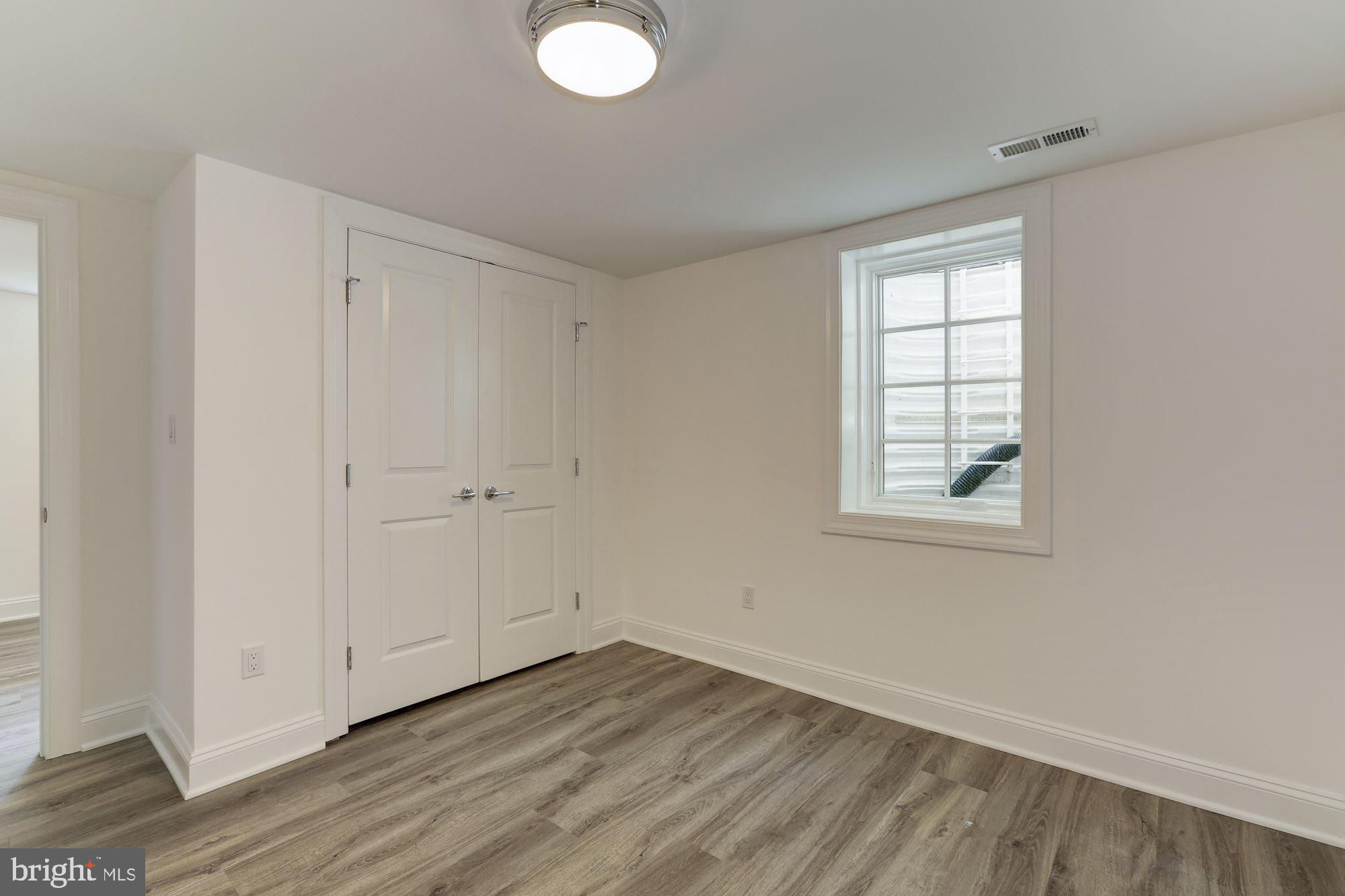 ROLLINGWOOD - Residential