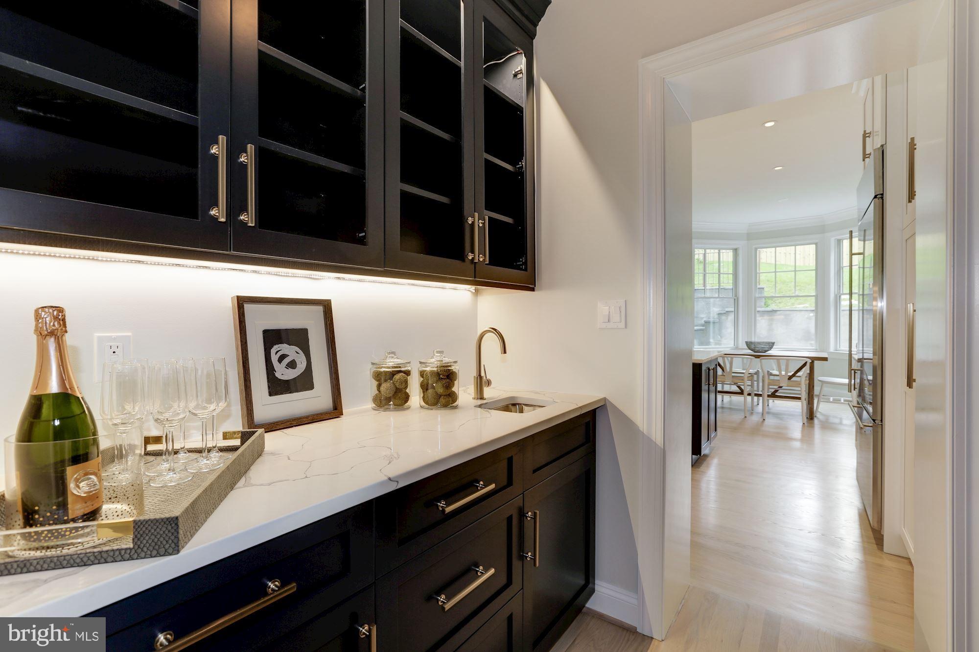 ROLLINGWOOD - Residential