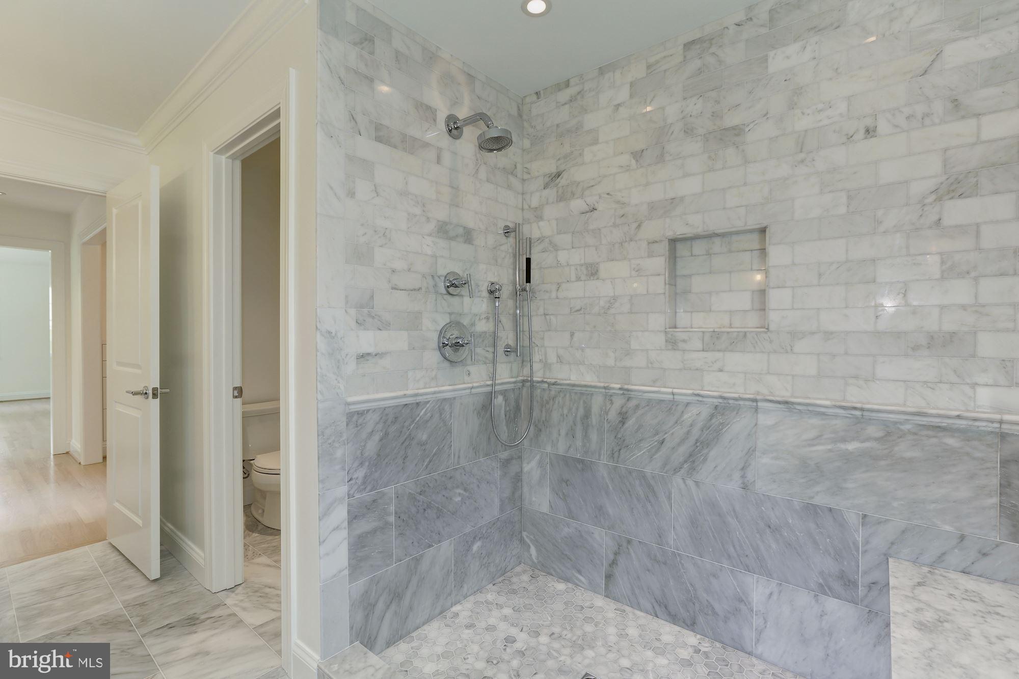 ROLLINGWOOD - Residential