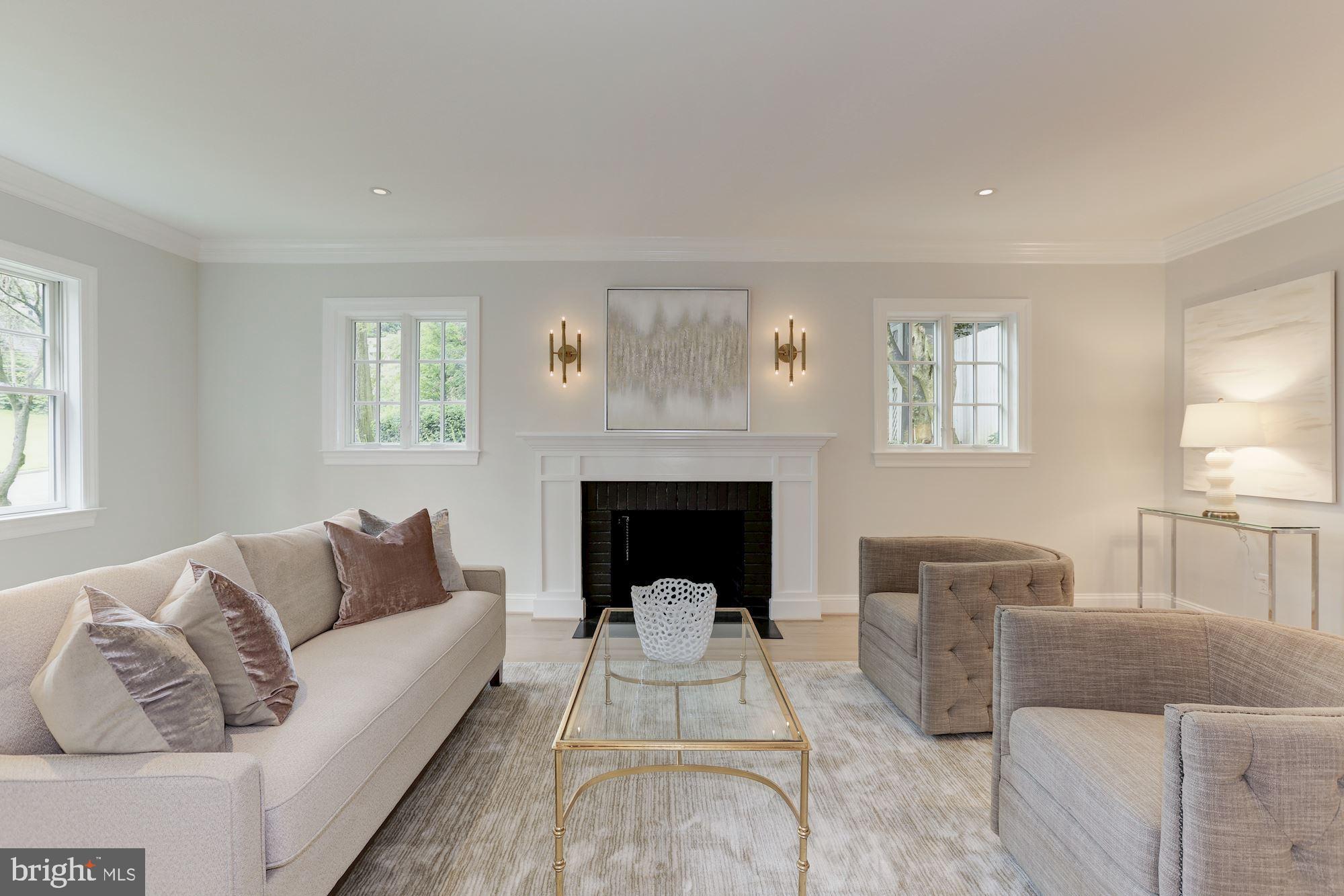 ROLLINGWOOD - Residential