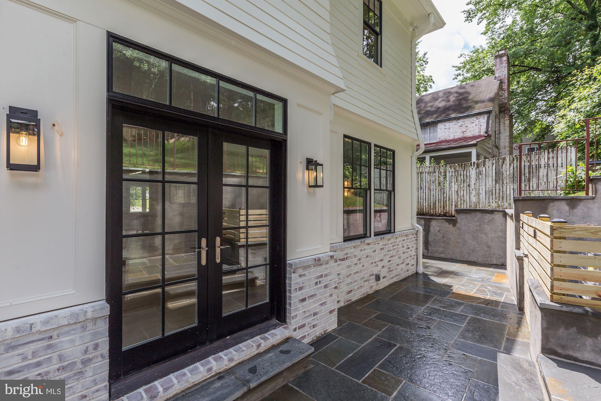 ROLLINGWOOD - Residential