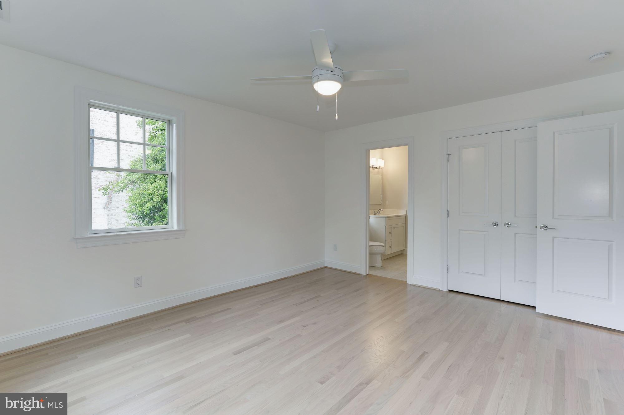 ROLLINGWOOD - Residential