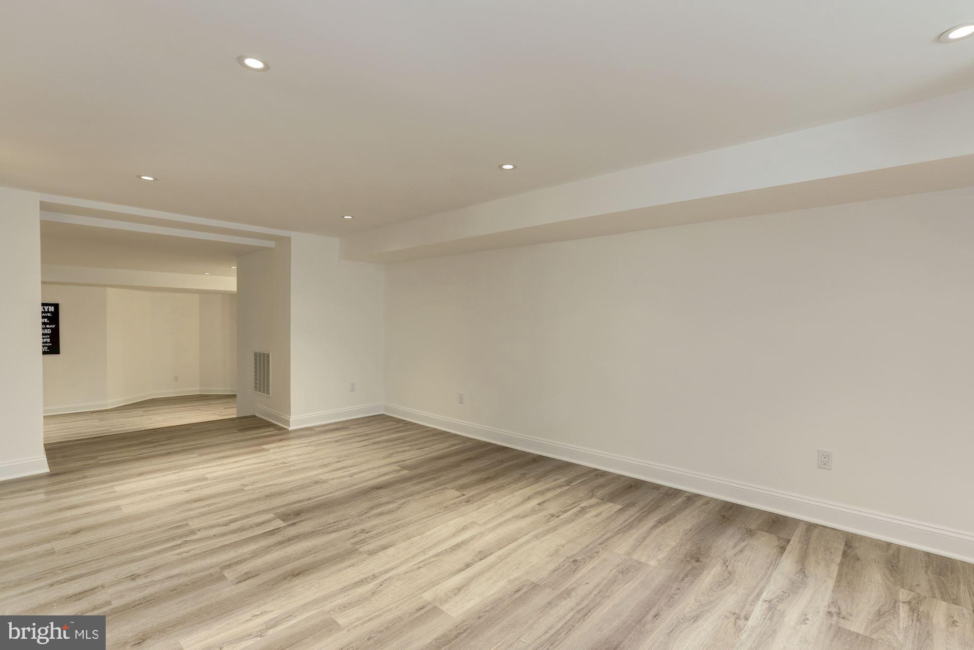 ROLLINGWOOD - Residential