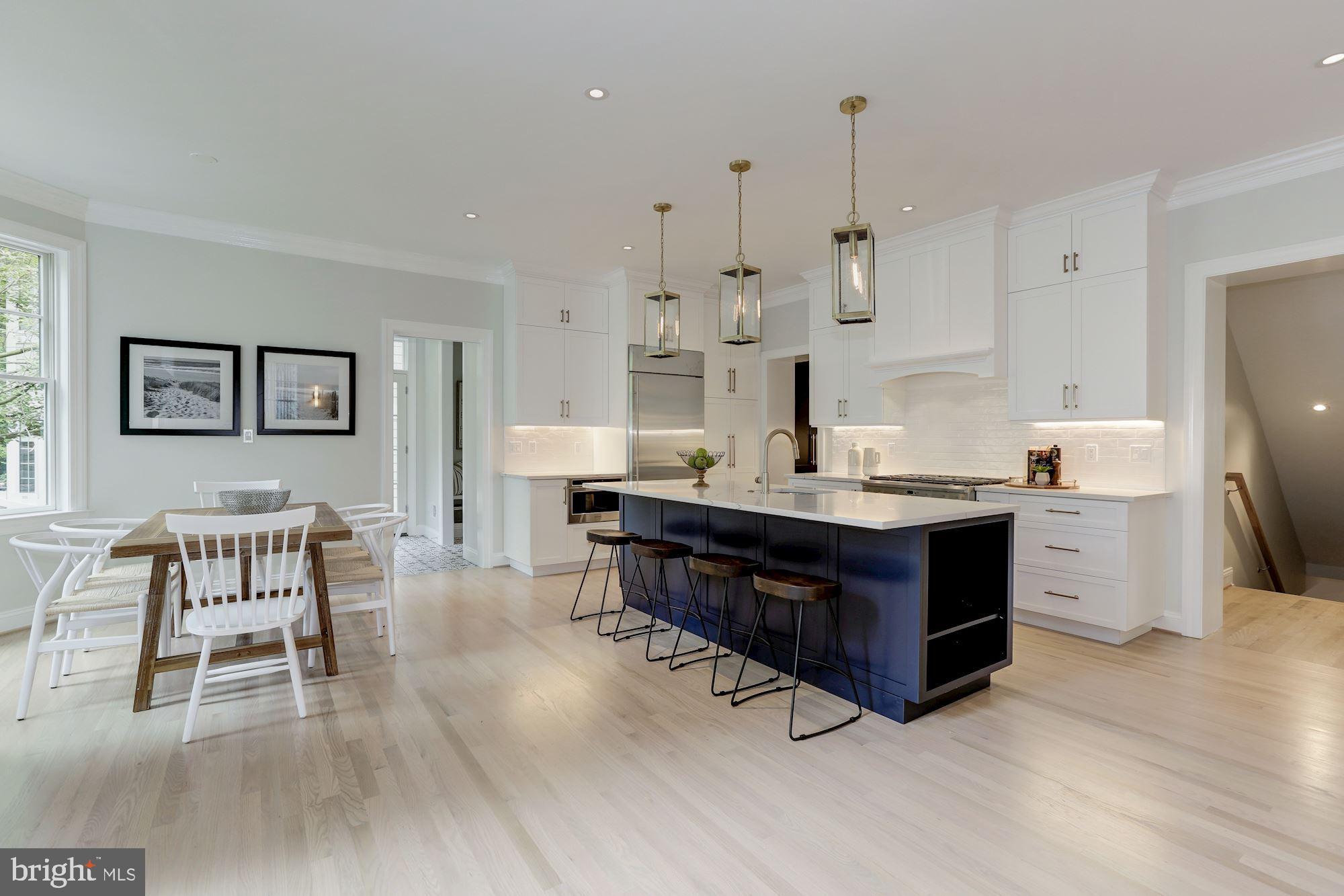 ROLLINGWOOD - Residential