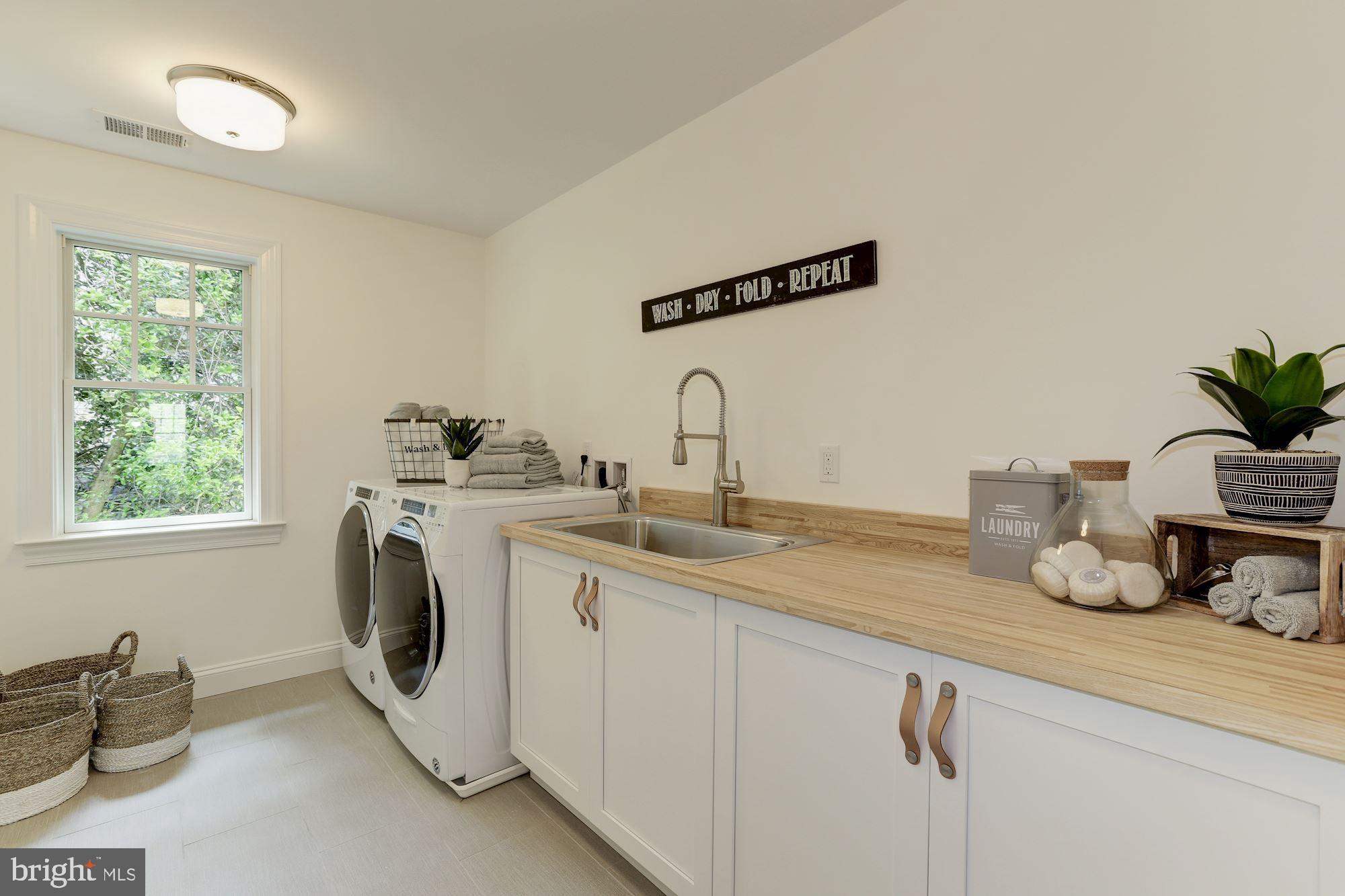 ROLLINGWOOD - Residential