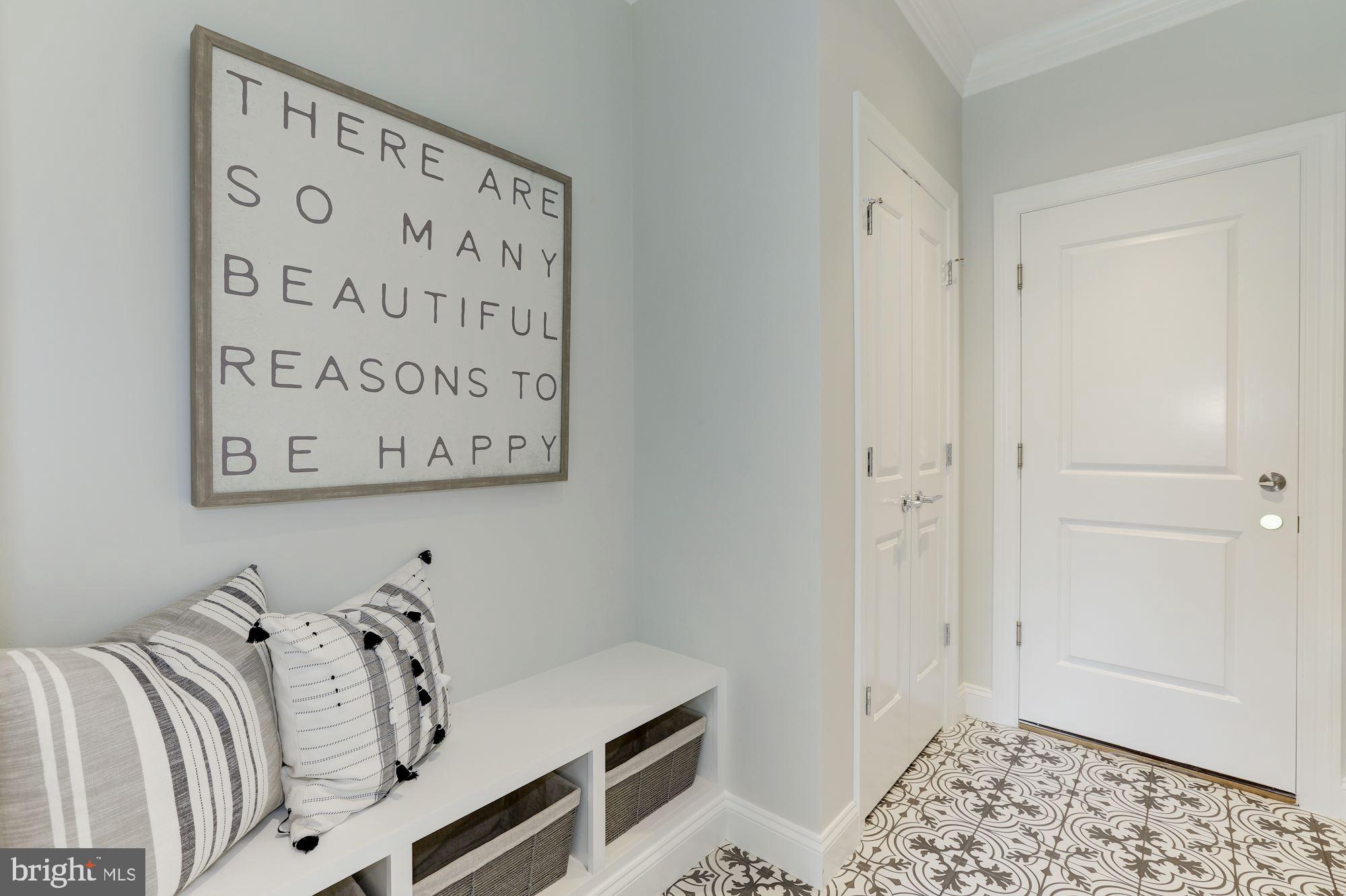 ROLLINGWOOD - Residential