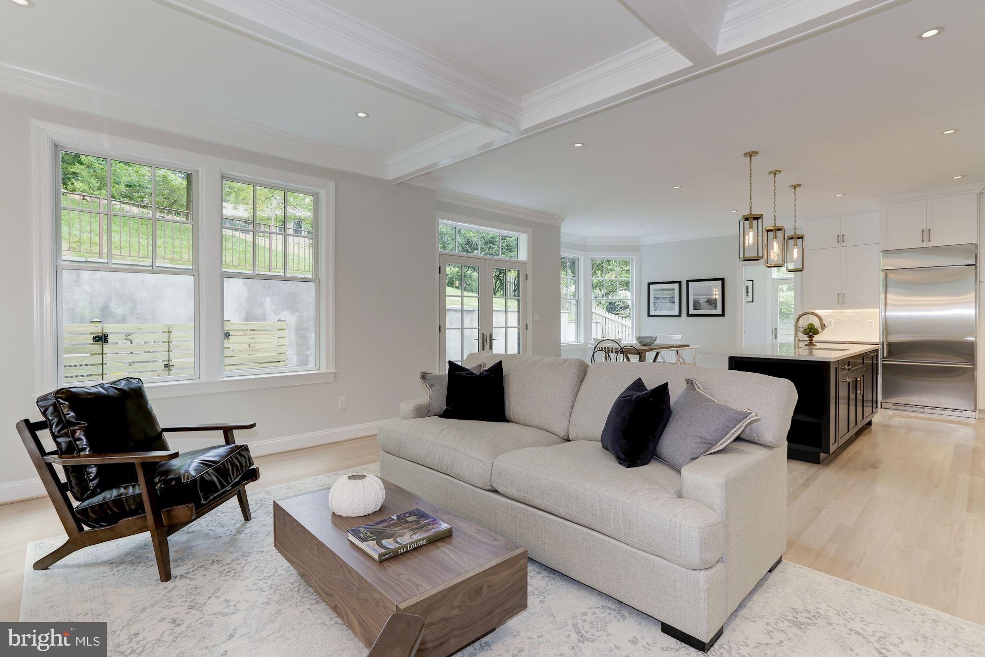 ROLLINGWOOD - Residential