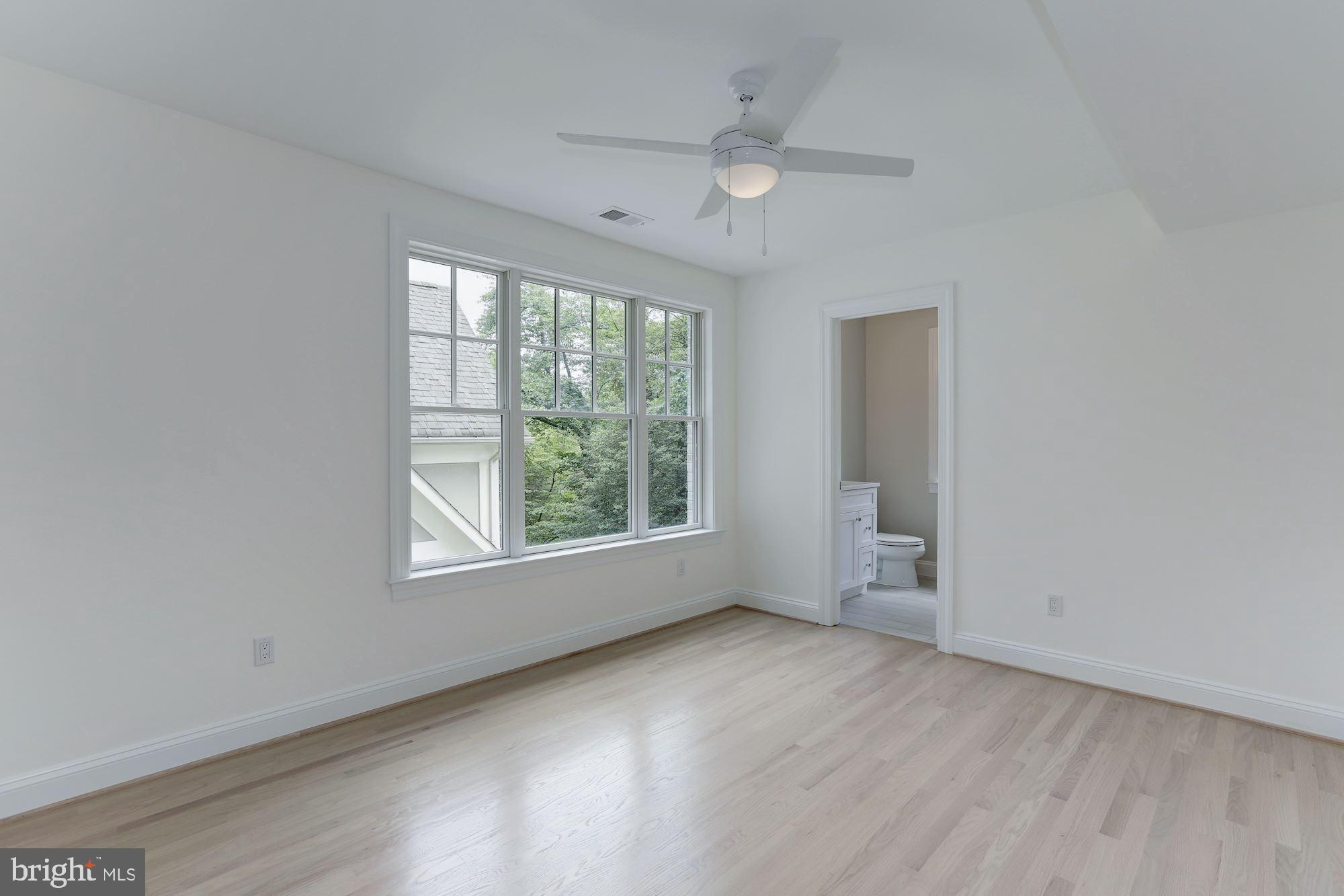 ROLLINGWOOD - Residential