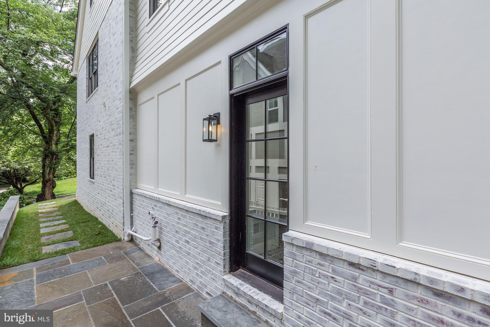 ROLLINGWOOD - Residential