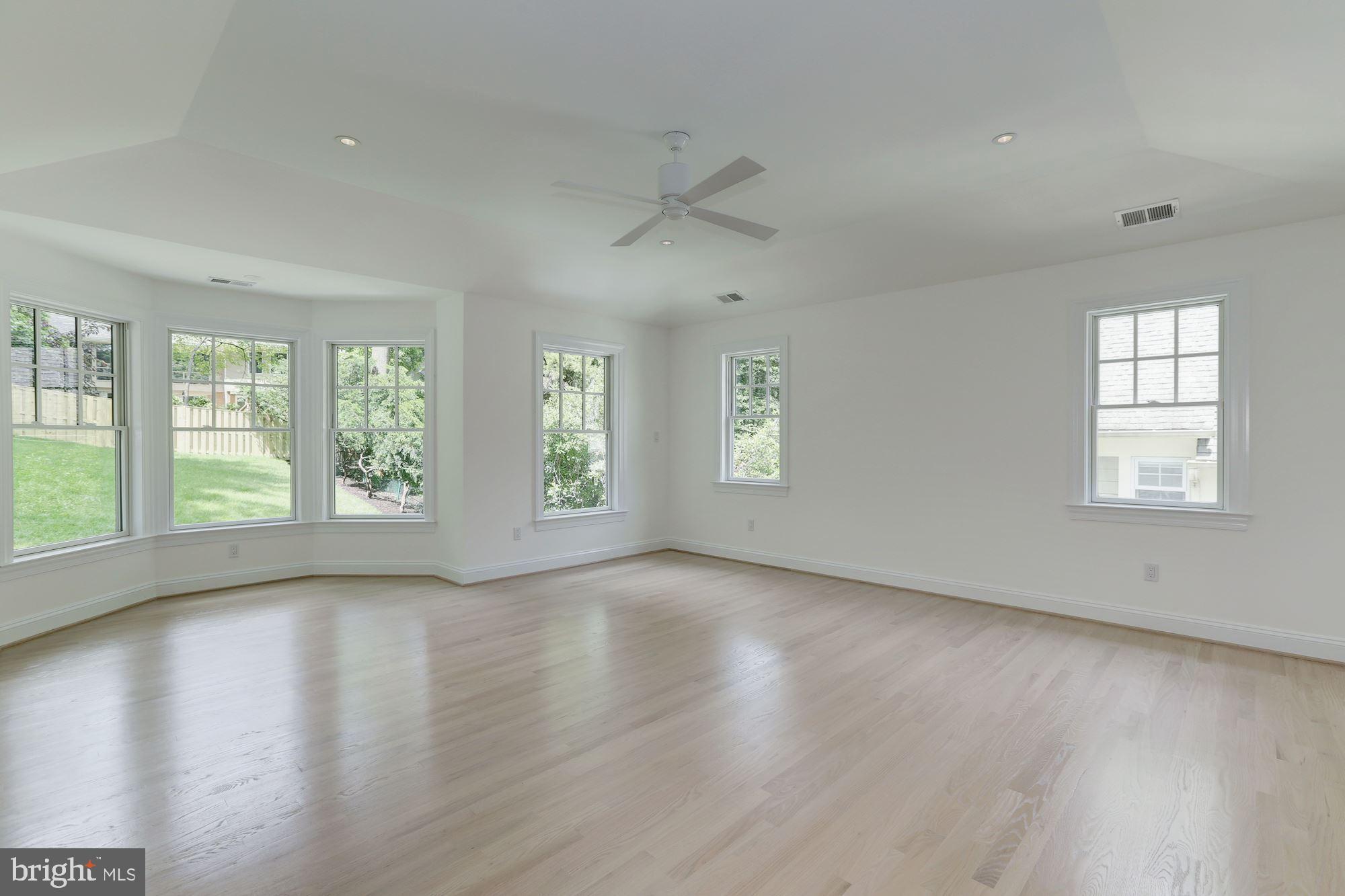 ROLLINGWOOD - Residential