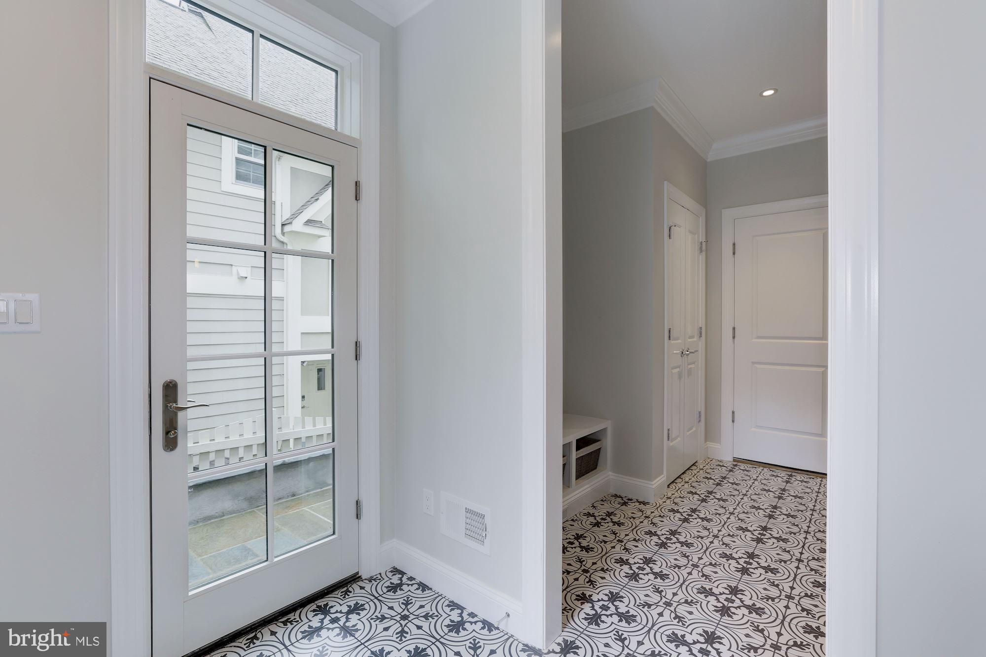 ROLLINGWOOD - Residential