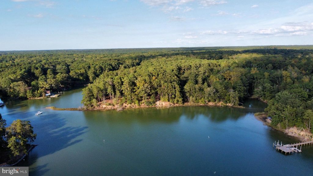 Photo of 27 Peake Road, WEEMS, VA 22576 (MLS # VALV2000872)