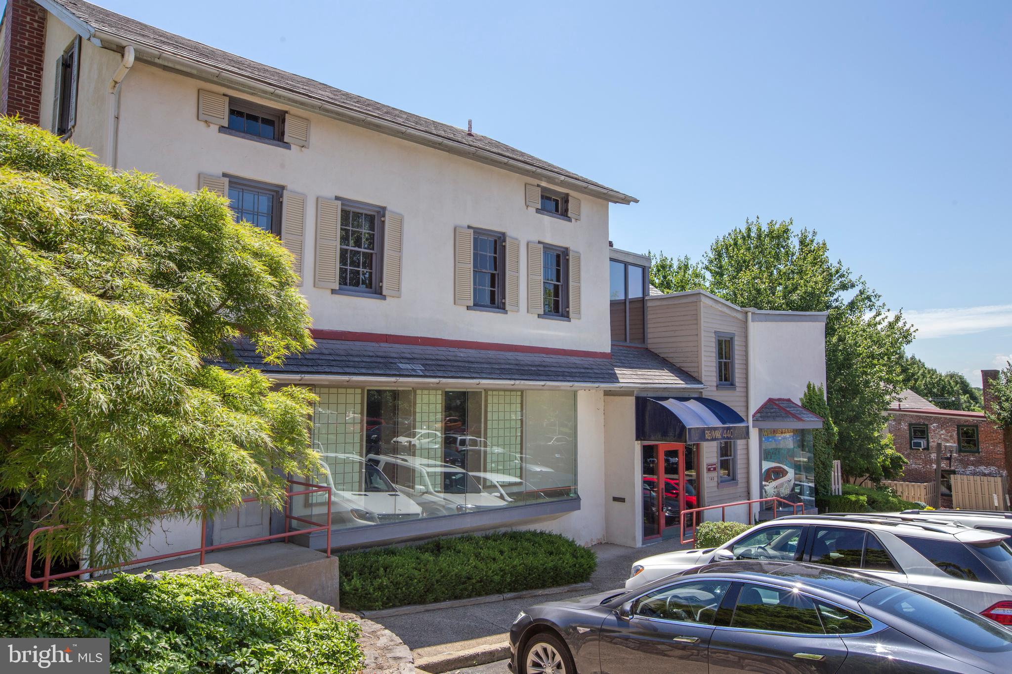 DOYLESTOWN - Commercial Lease