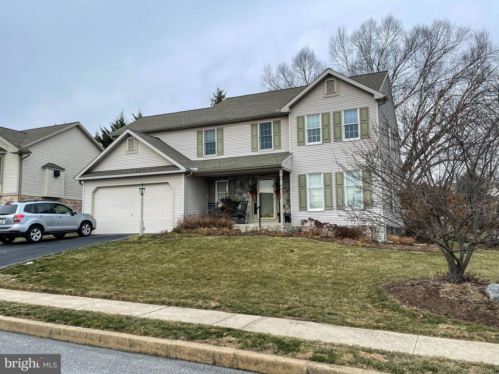 Photo of 1005 Northfield Drive, ELIZABETHTOWN, PA 17022 (MLS # PALA2081146)