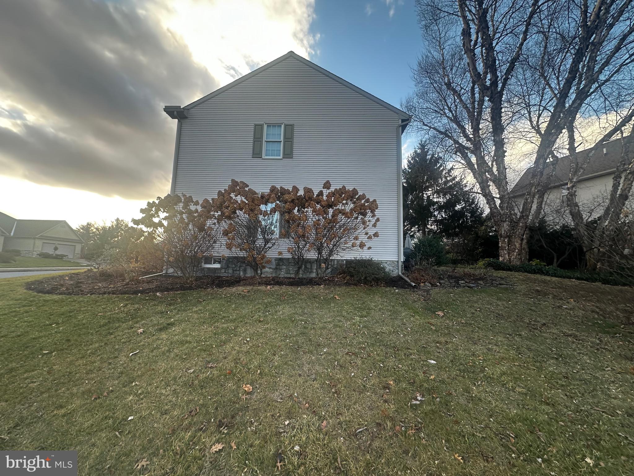 1005 NORTHFIELD DRIVE