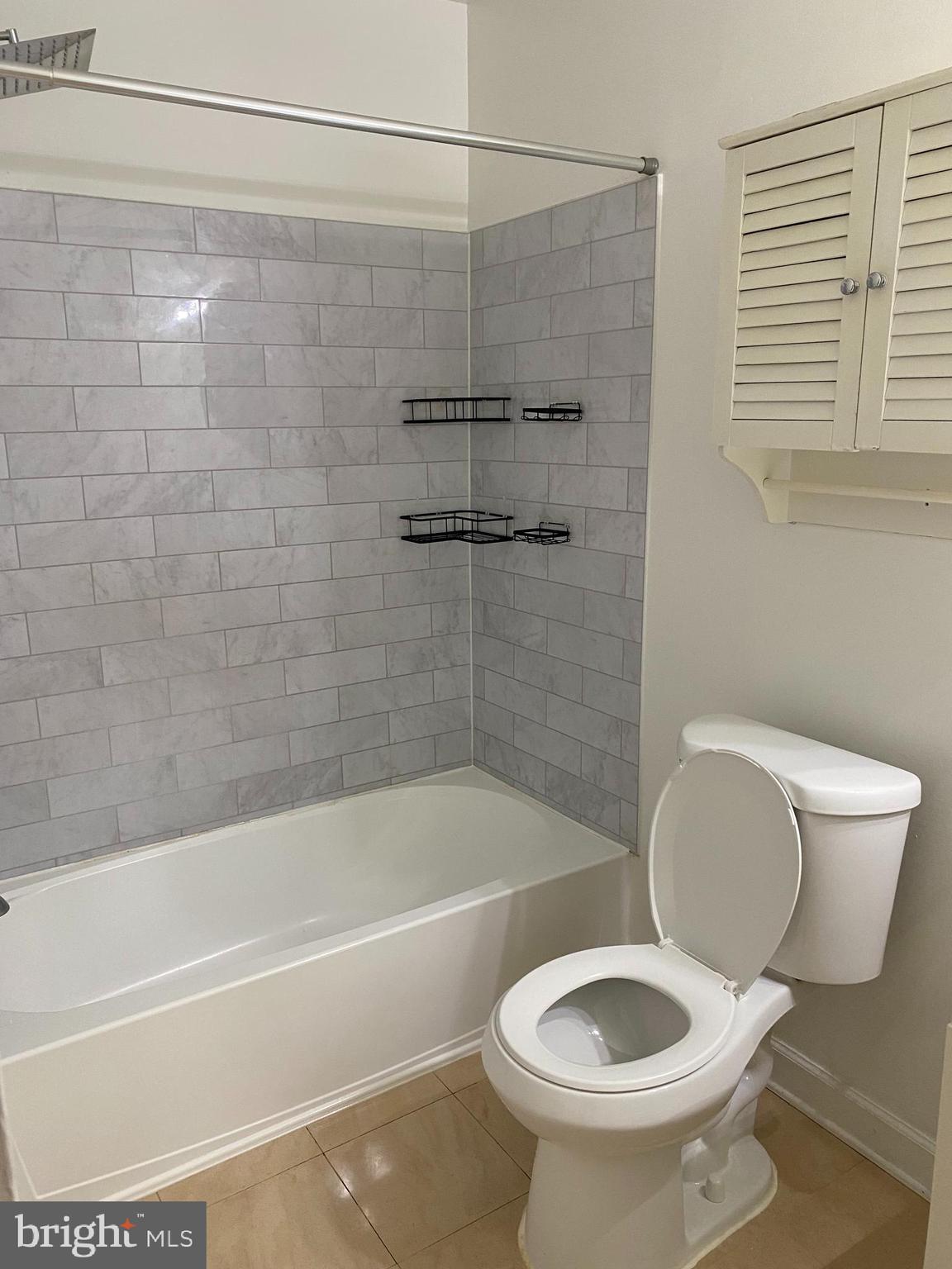 TERRACE TOWNE HOMES OF GUNSTON - Residential Lease