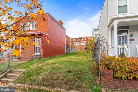 1018 4TH STREET NE WASHINGTON DC 20003