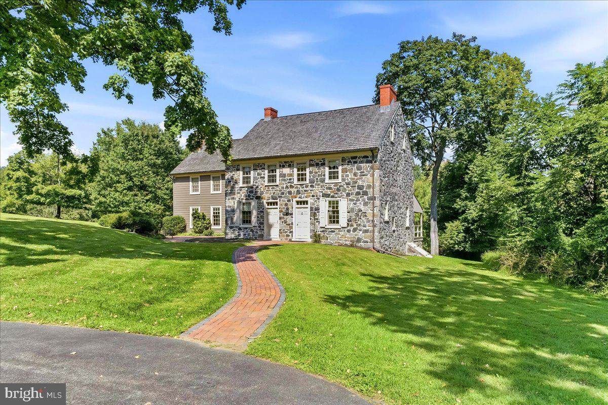 1001 HICKORY HILL ROAD