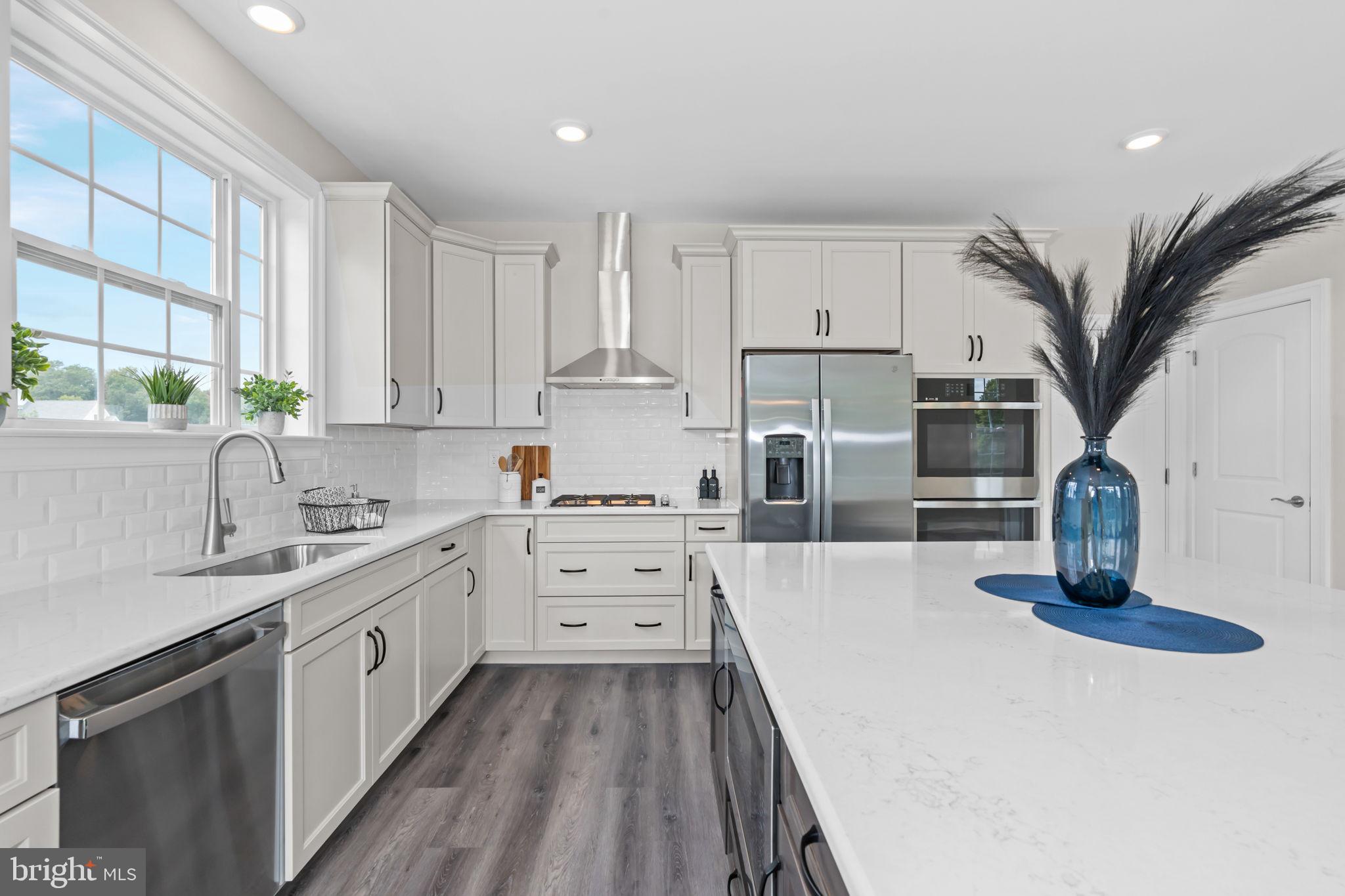 MOUNT FRIENDSHIP - Residential