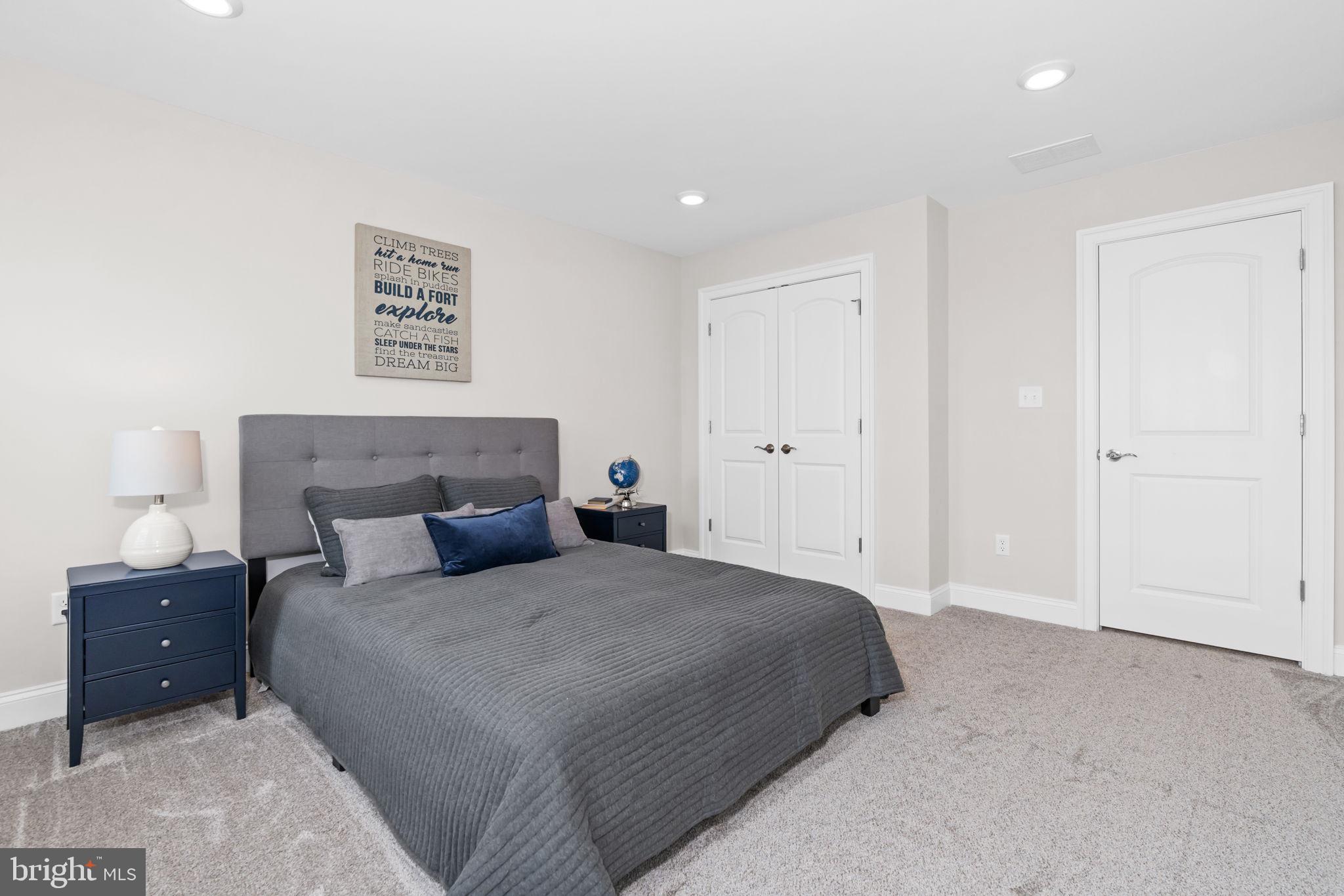 MOUNT FRIENDSHIP - Residential