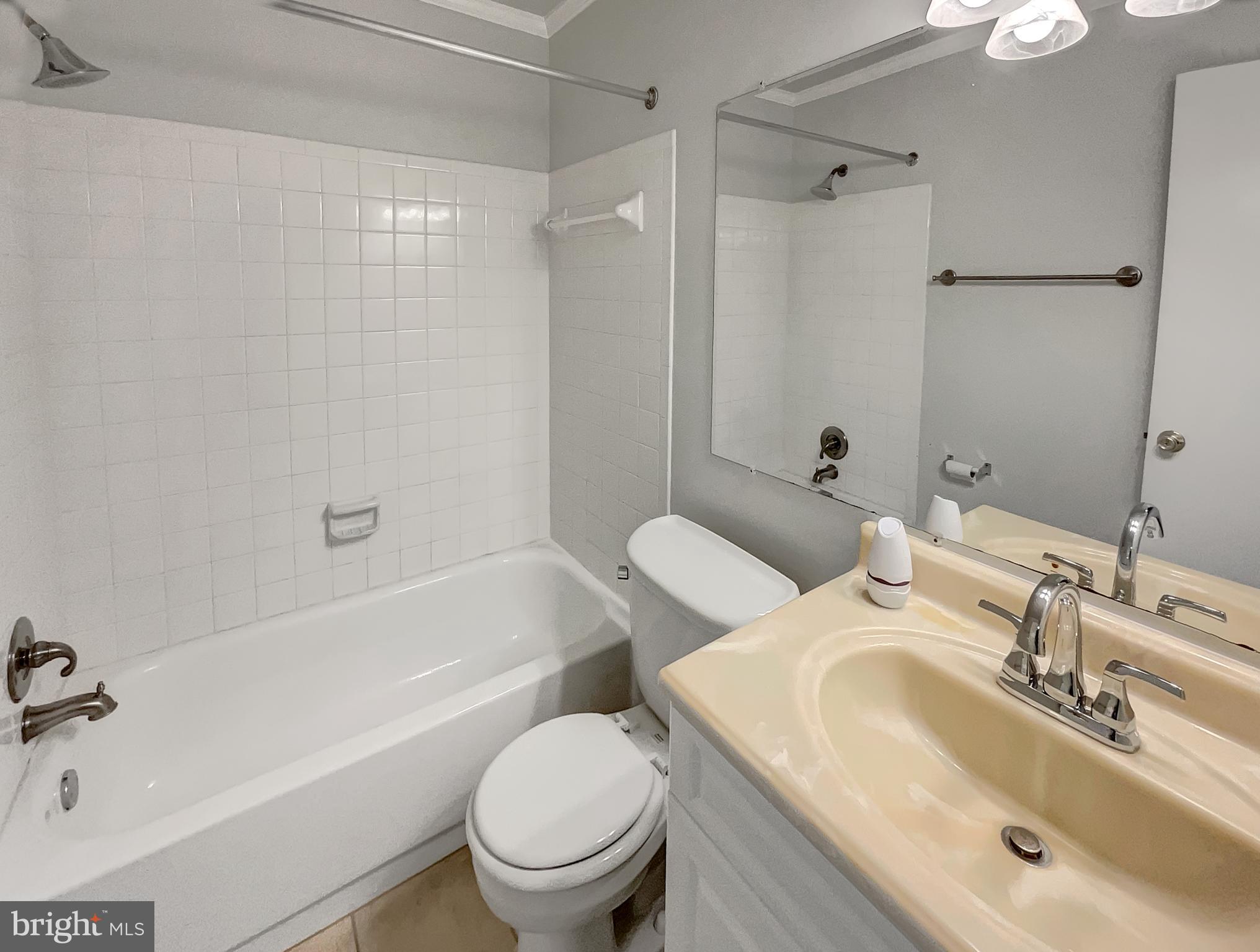 JEFFERSON MEWS - Residential