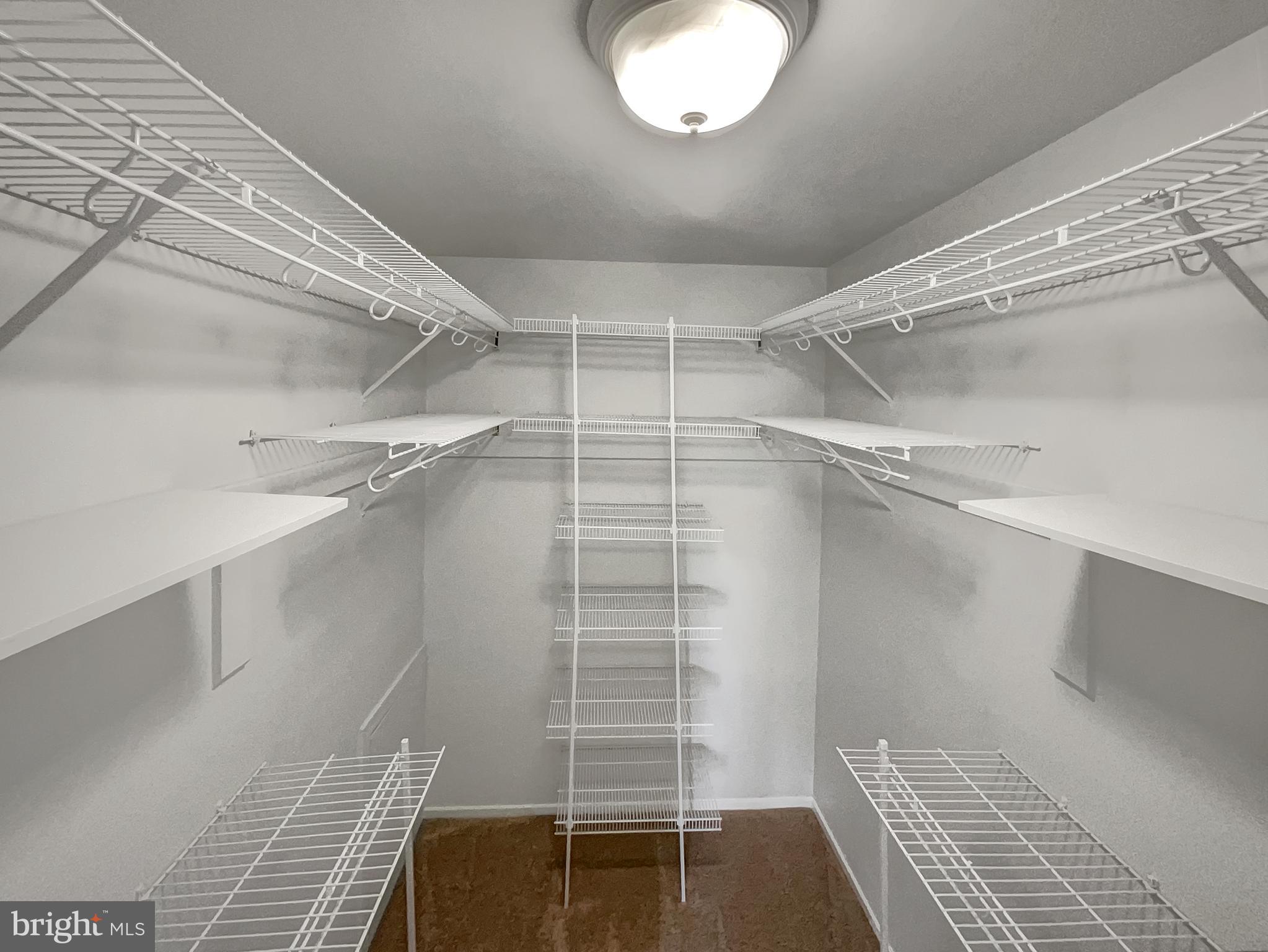 JEFFERSON MEWS - Residential