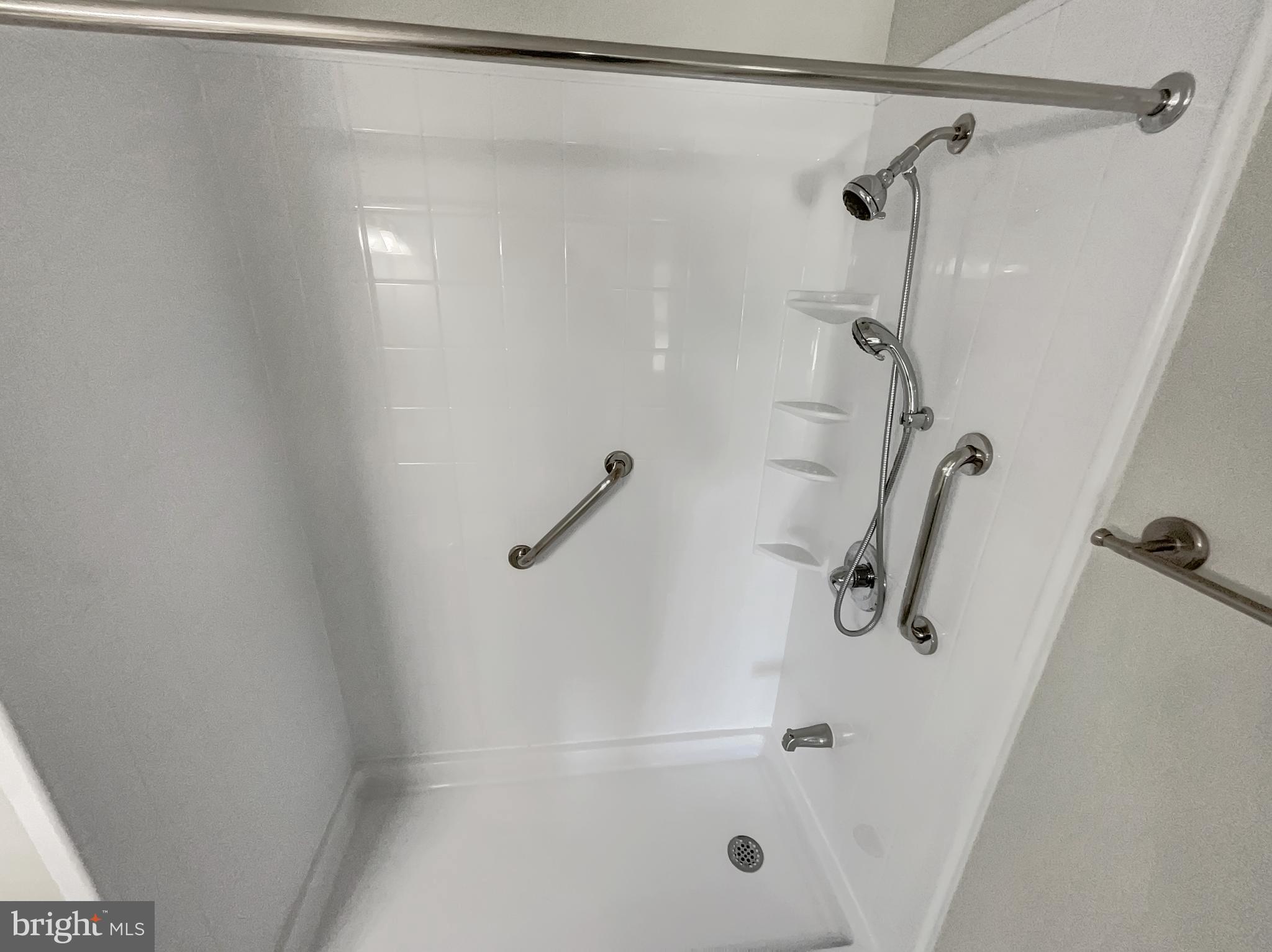 JEFFERSON MEWS - Residential