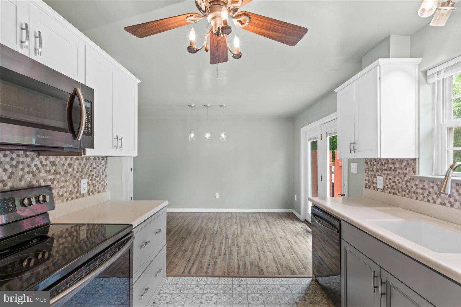 EASTWOOD MEADOWS - Residential